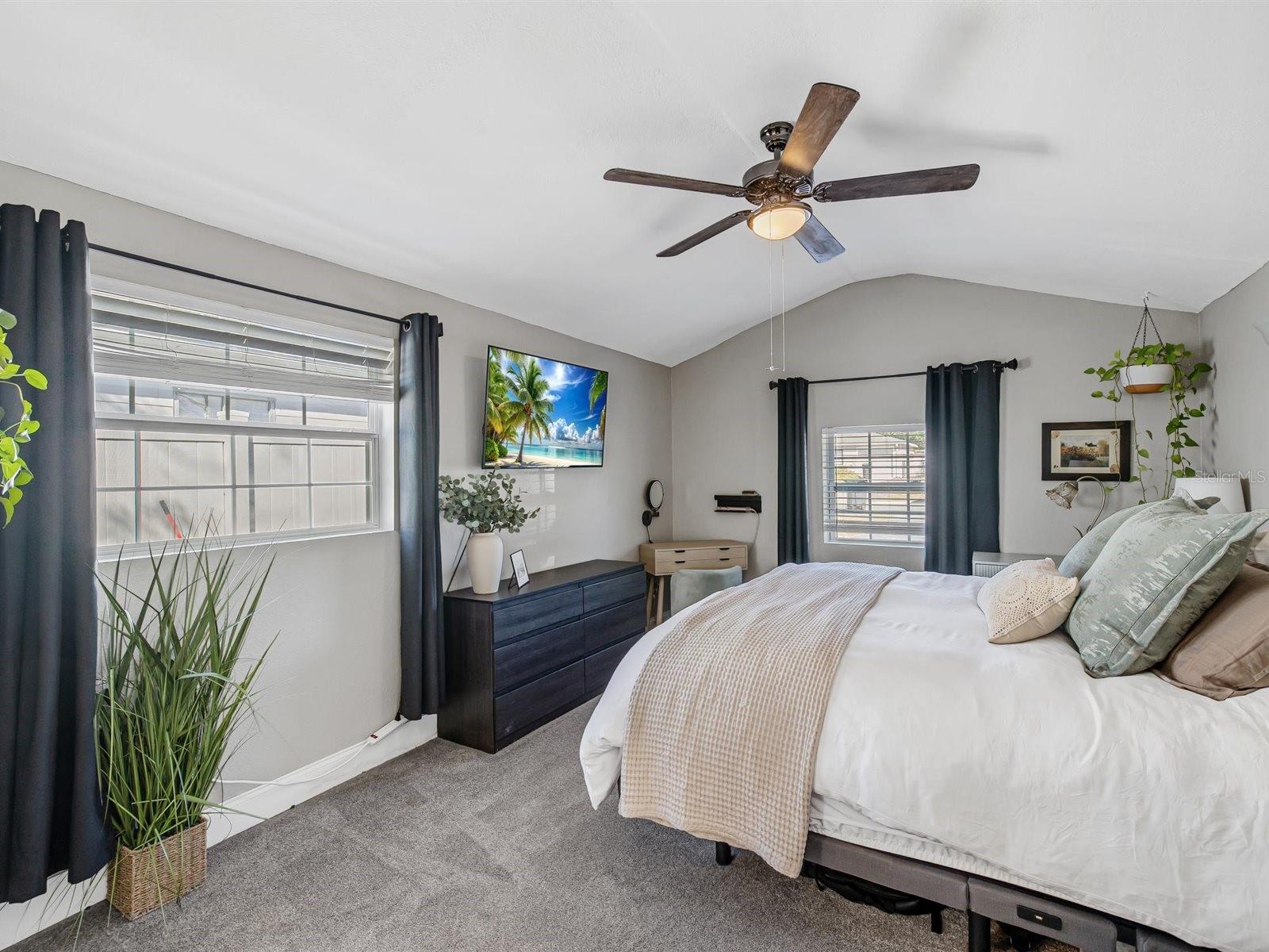 Image 15 of 28 For 5240 43rd Terrace N