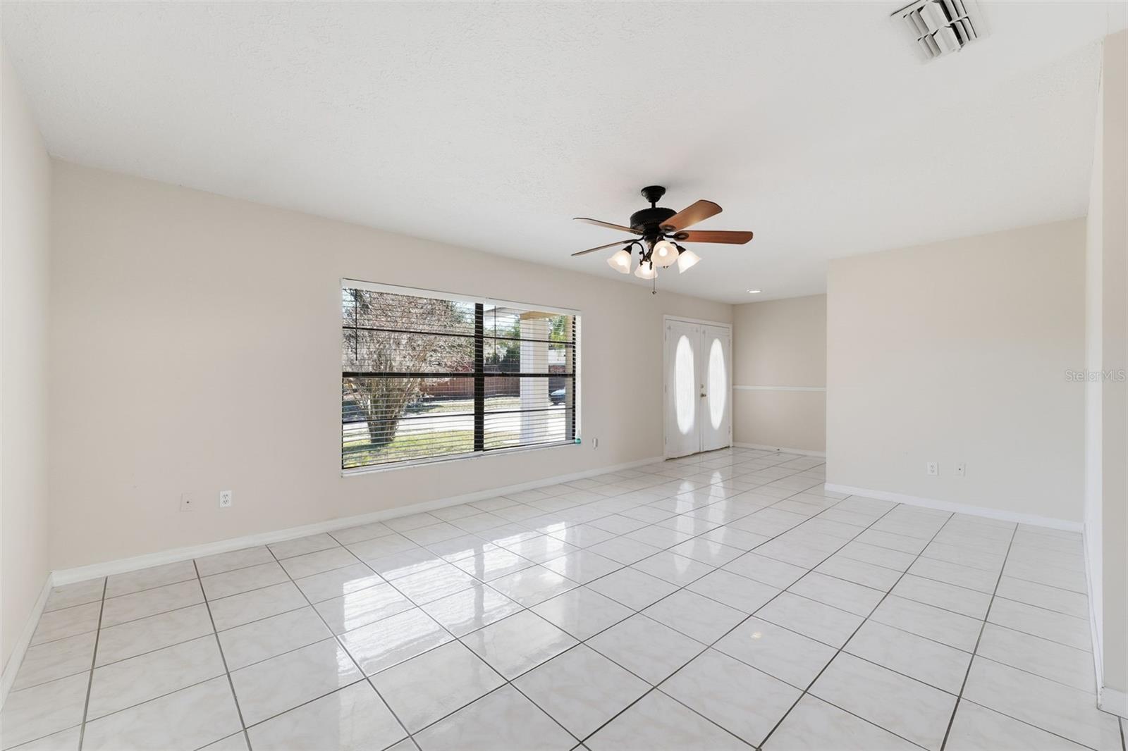 Image 3 of 17 For 612 Shady Nook Drive