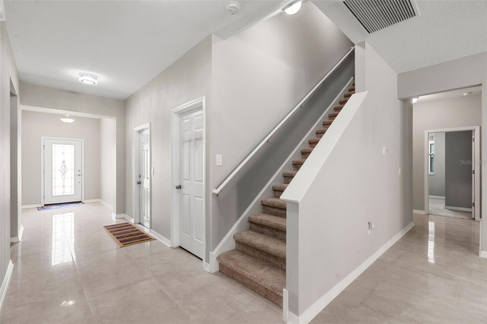 Listing photo id 37 for 18565 Obregan Drive