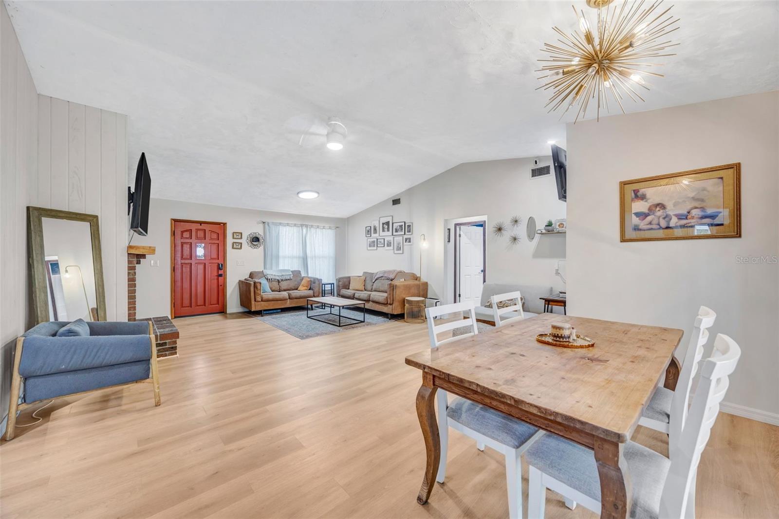 Image 10 of 62 For 9642 Sunnyslope Lane