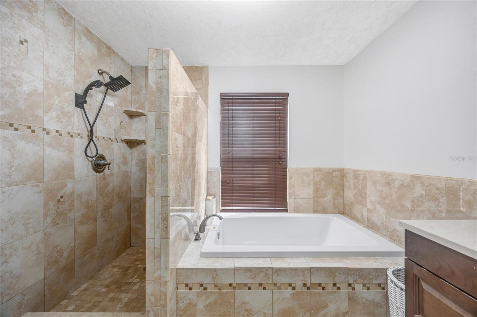 Image 34 of 62 For 9642 Sunnyslope Lane