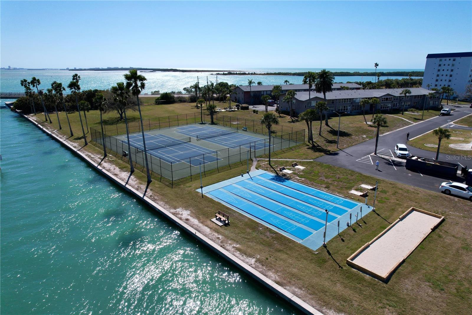 Image 16 of 17 For 9 Forbes Place  310