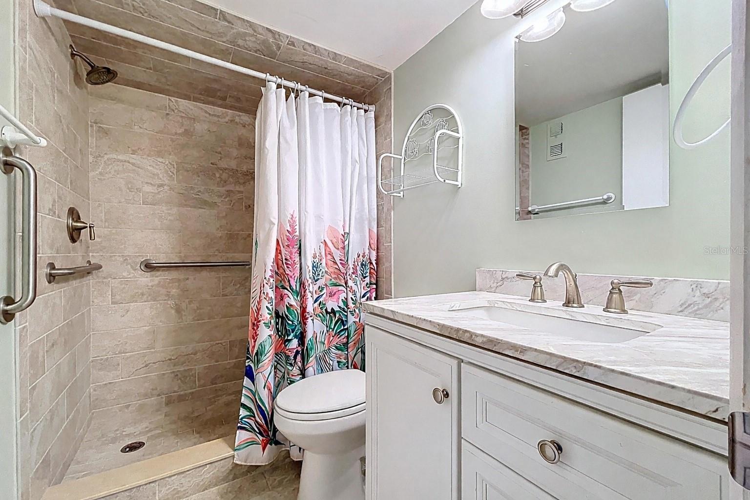 Image 3 of 17 For 9 Forbes Place  310