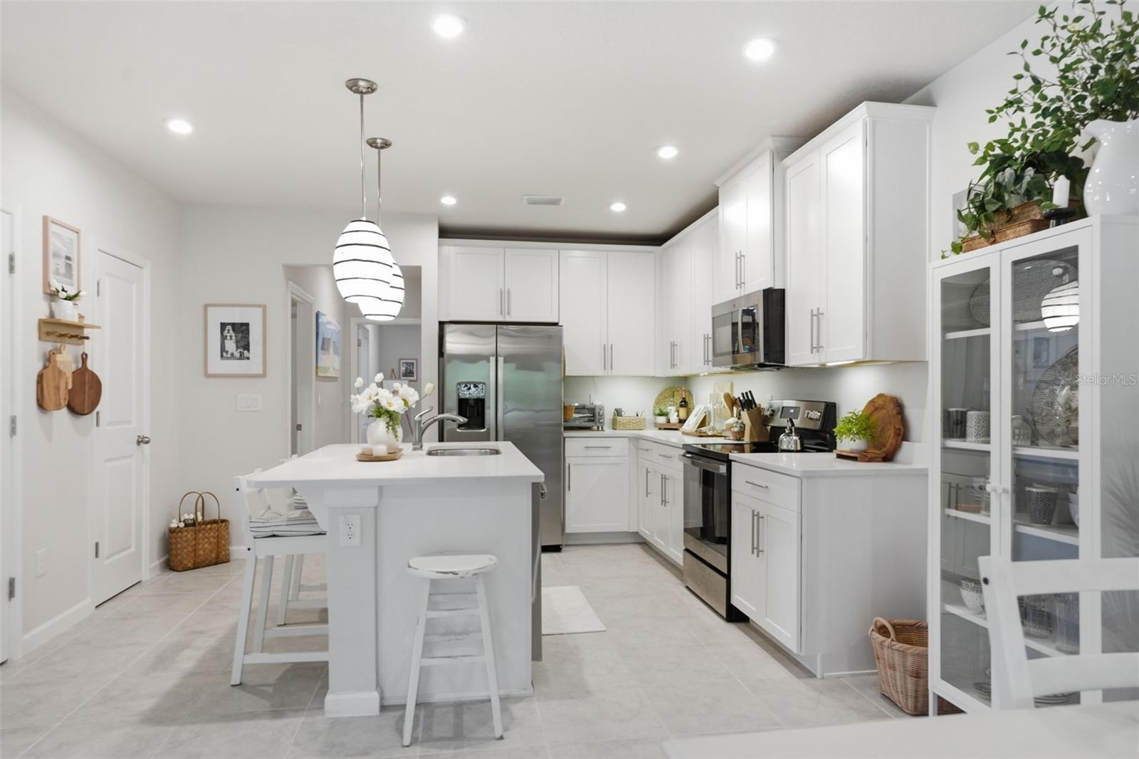 Image 11 of 44 For 18093 Turning Leaf Circle