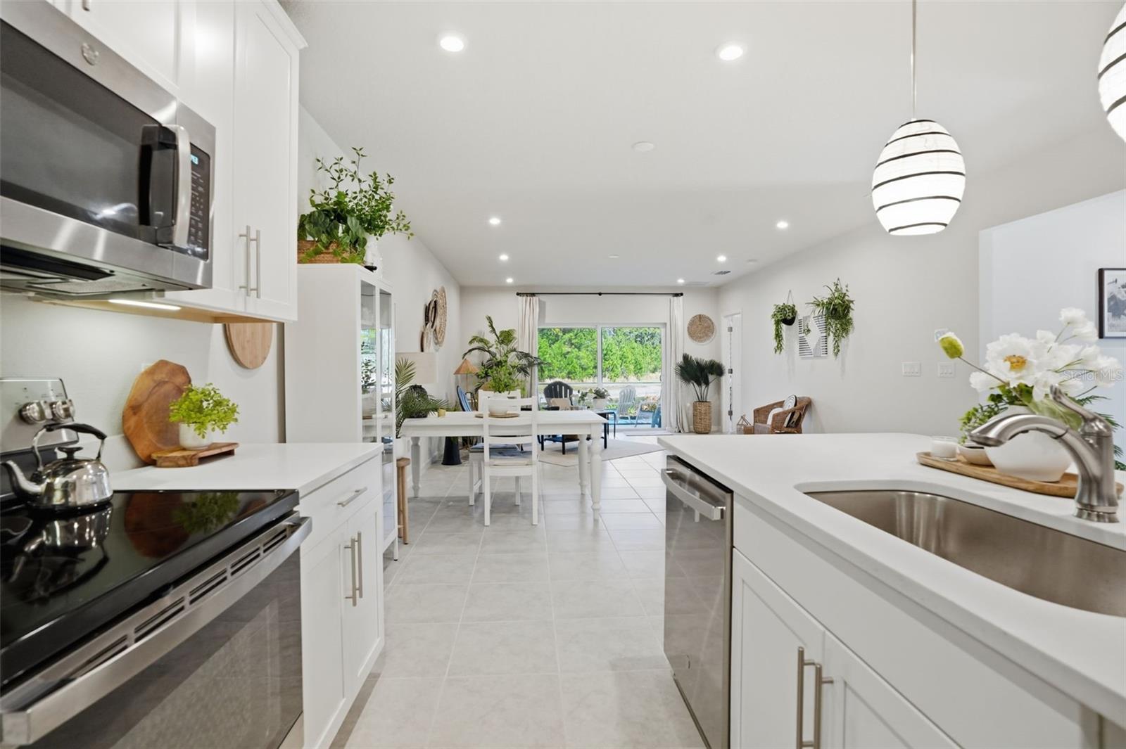 Image 17 of 44 For 18093 Turning Leaf Circle