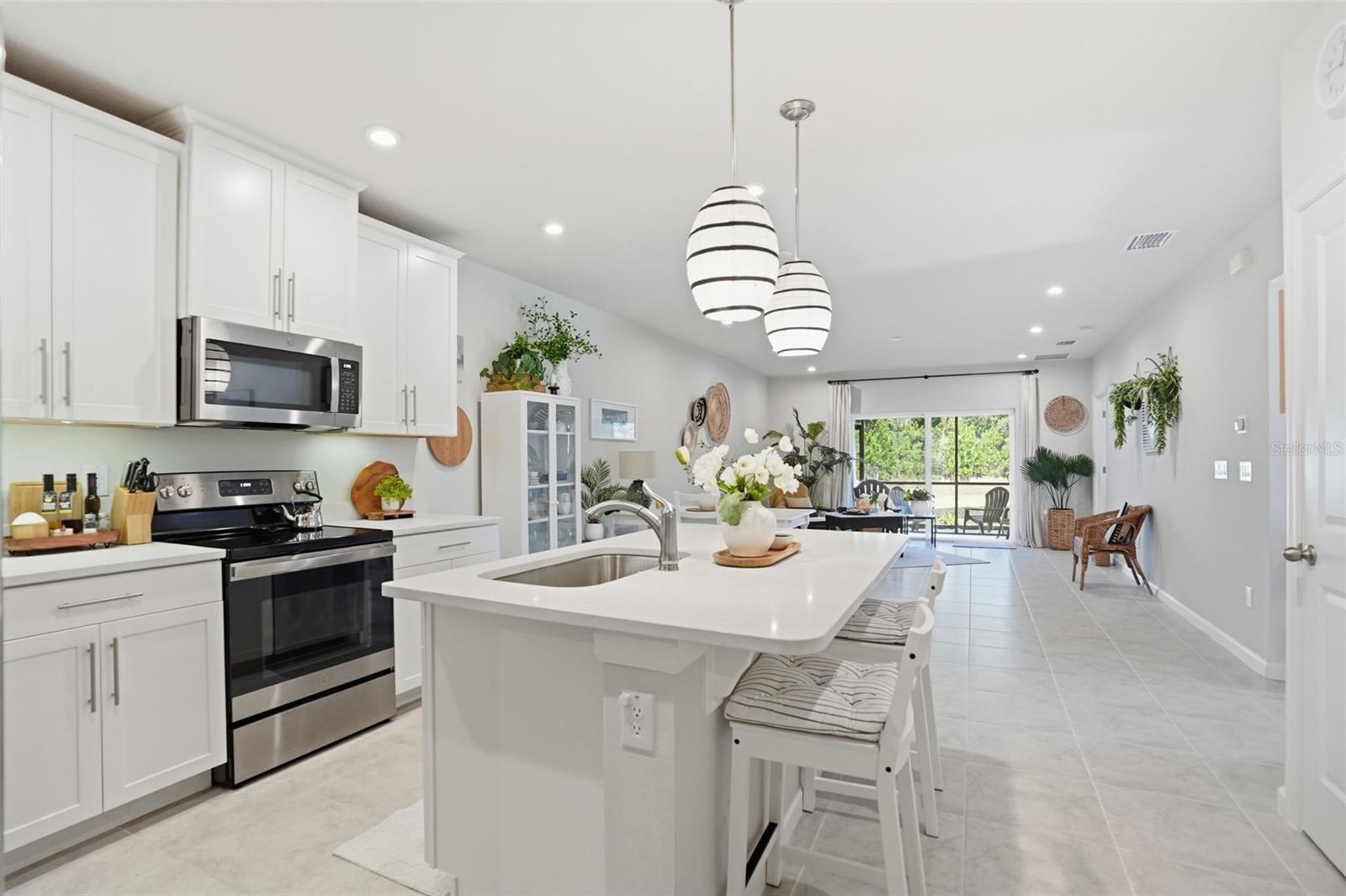 Image 18 of 44 For 18093 Turning Leaf Circle