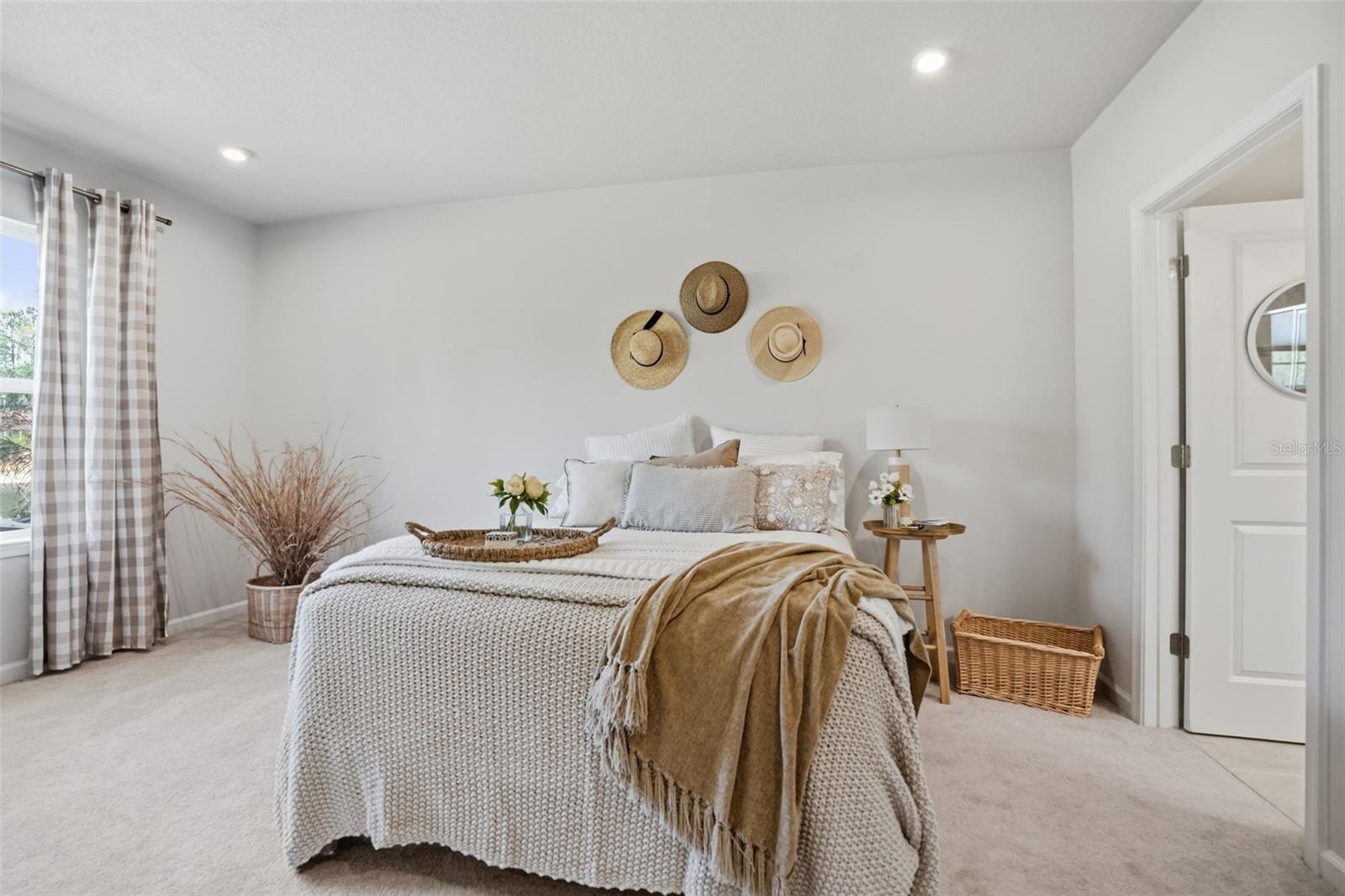 Image 19 of 44 For 18093 Turning Leaf Circle