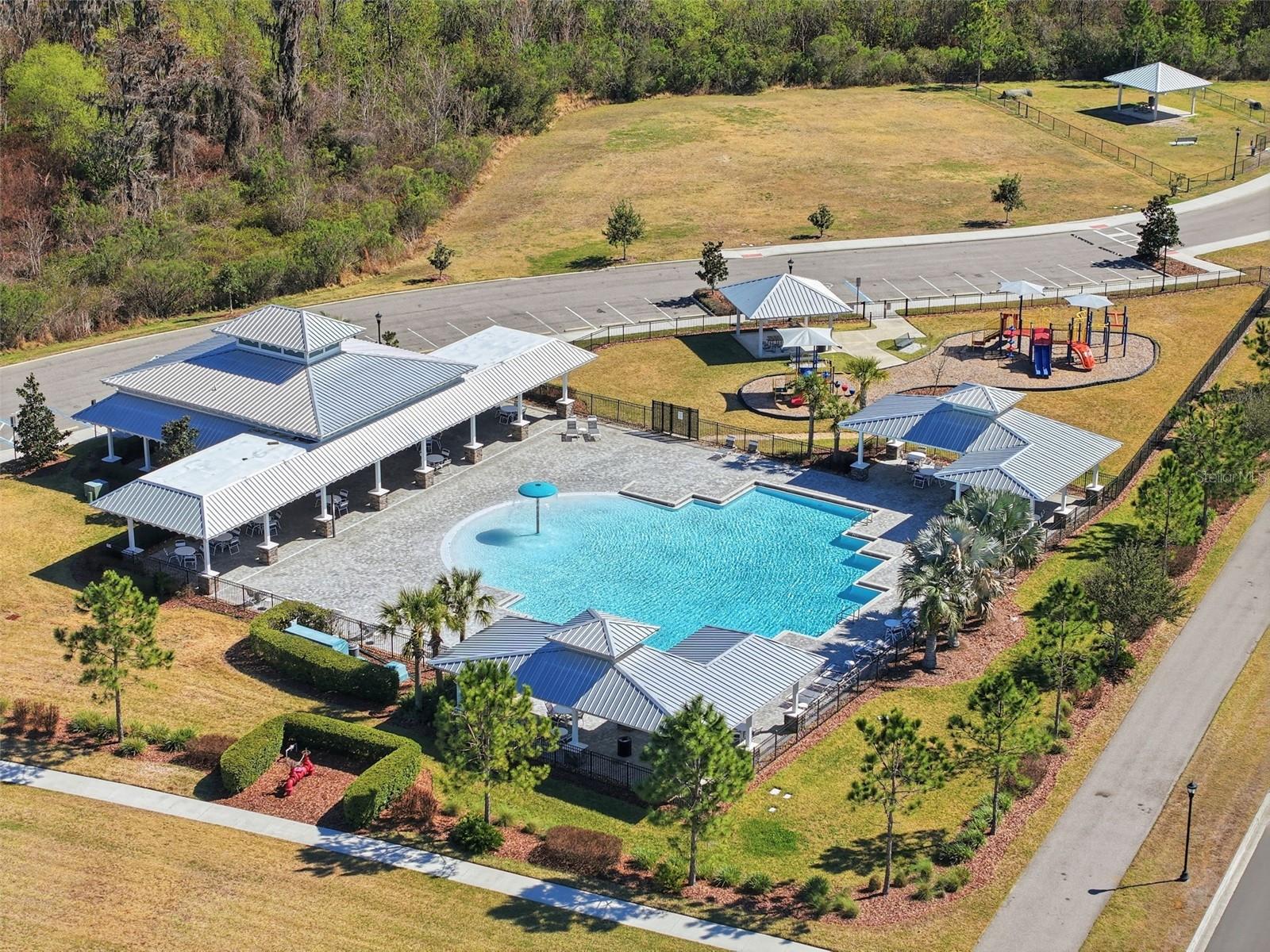 Image 44 of 44 For 18093 Turning Leaf Circle