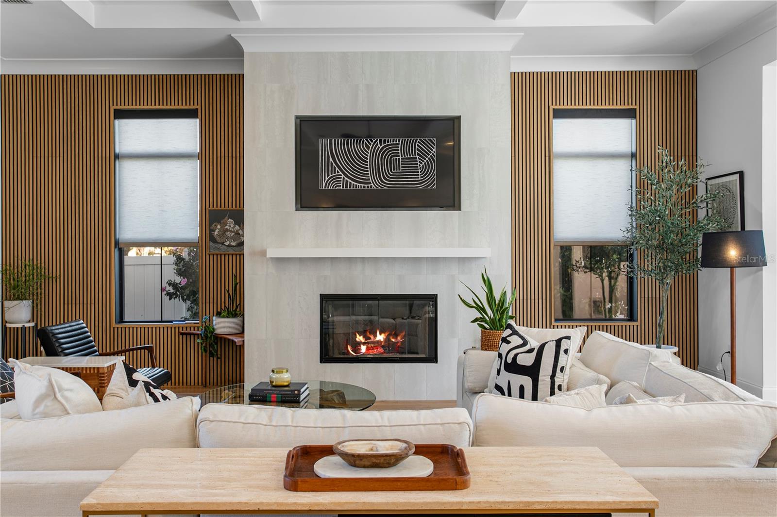 Listing photo id 10 for 4304 Jetton Avenue