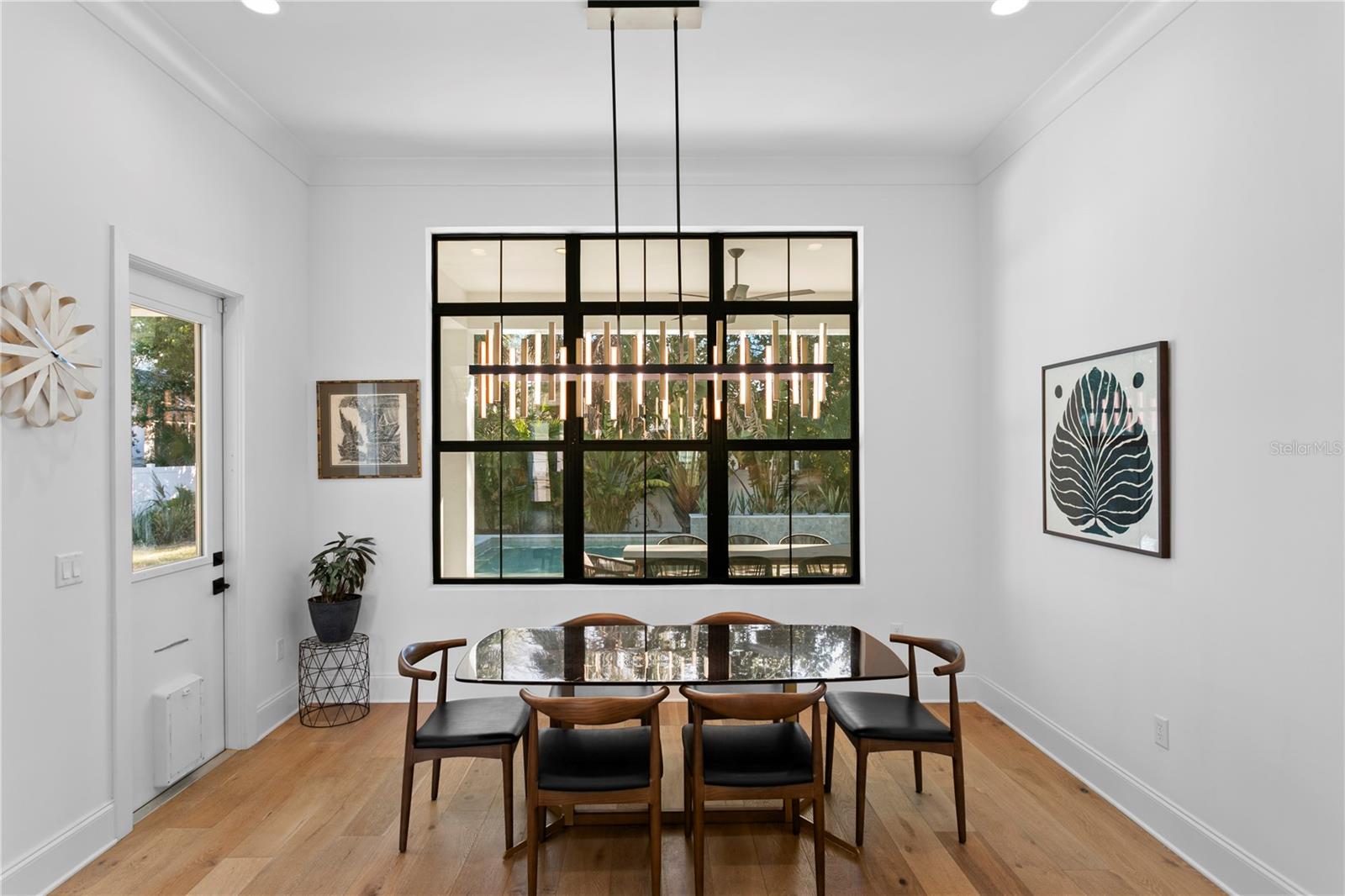 Listing photo id 20 for 4304 Jetton Avenue