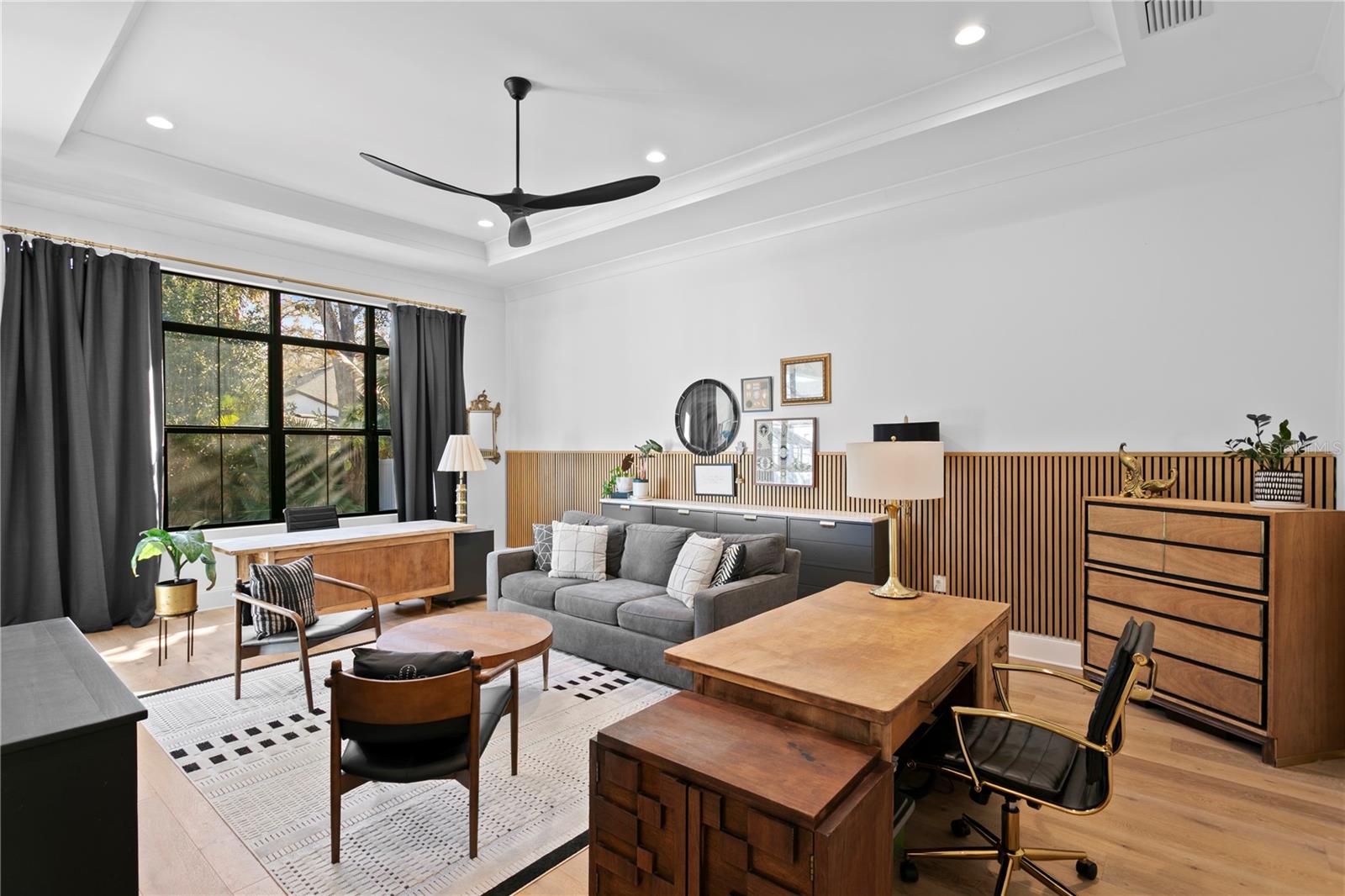 Listing photo id 23 for 4304 Jetton Avenue