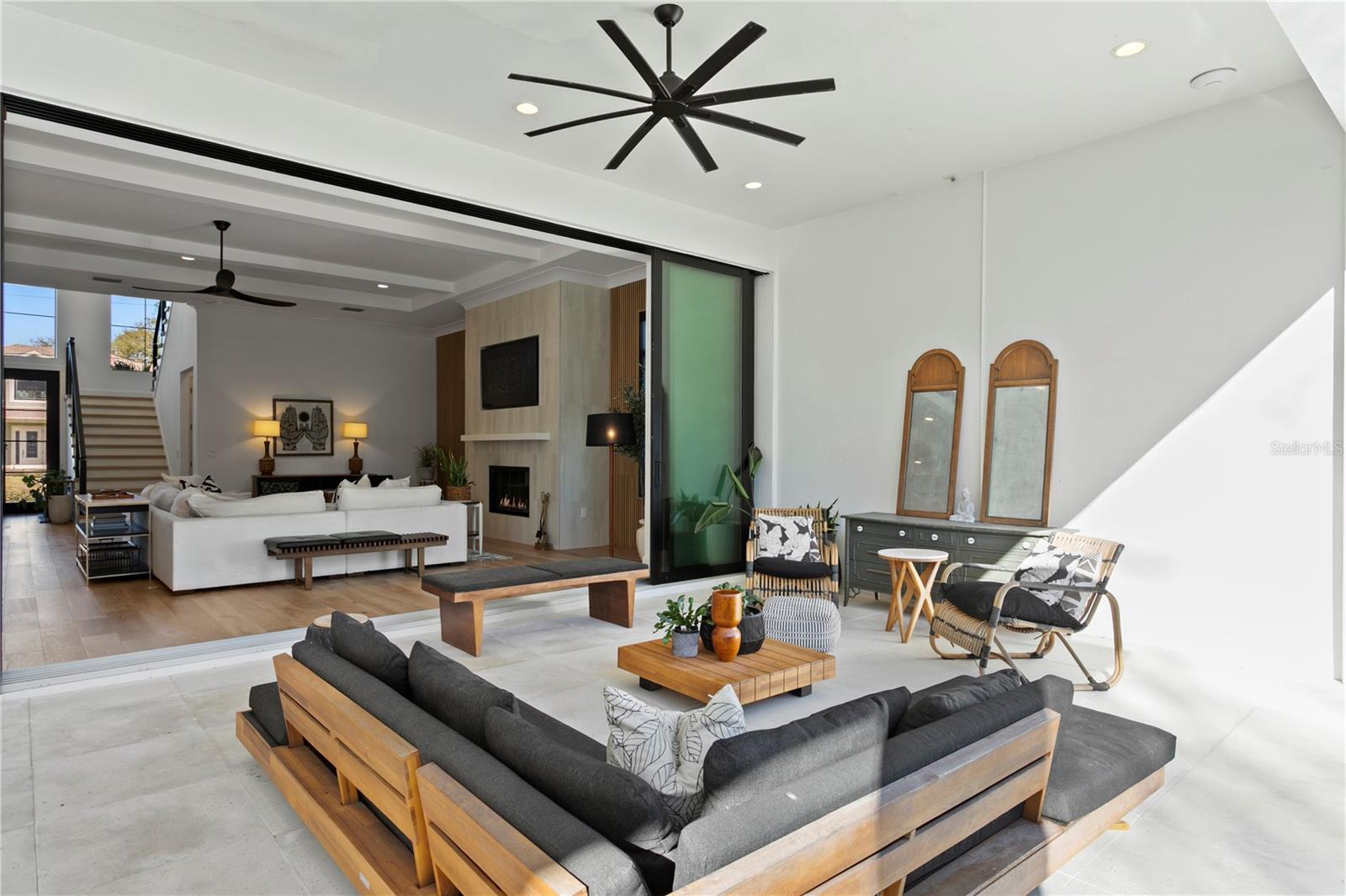 Listing photo id 28 for 4304 Jetton Avenue