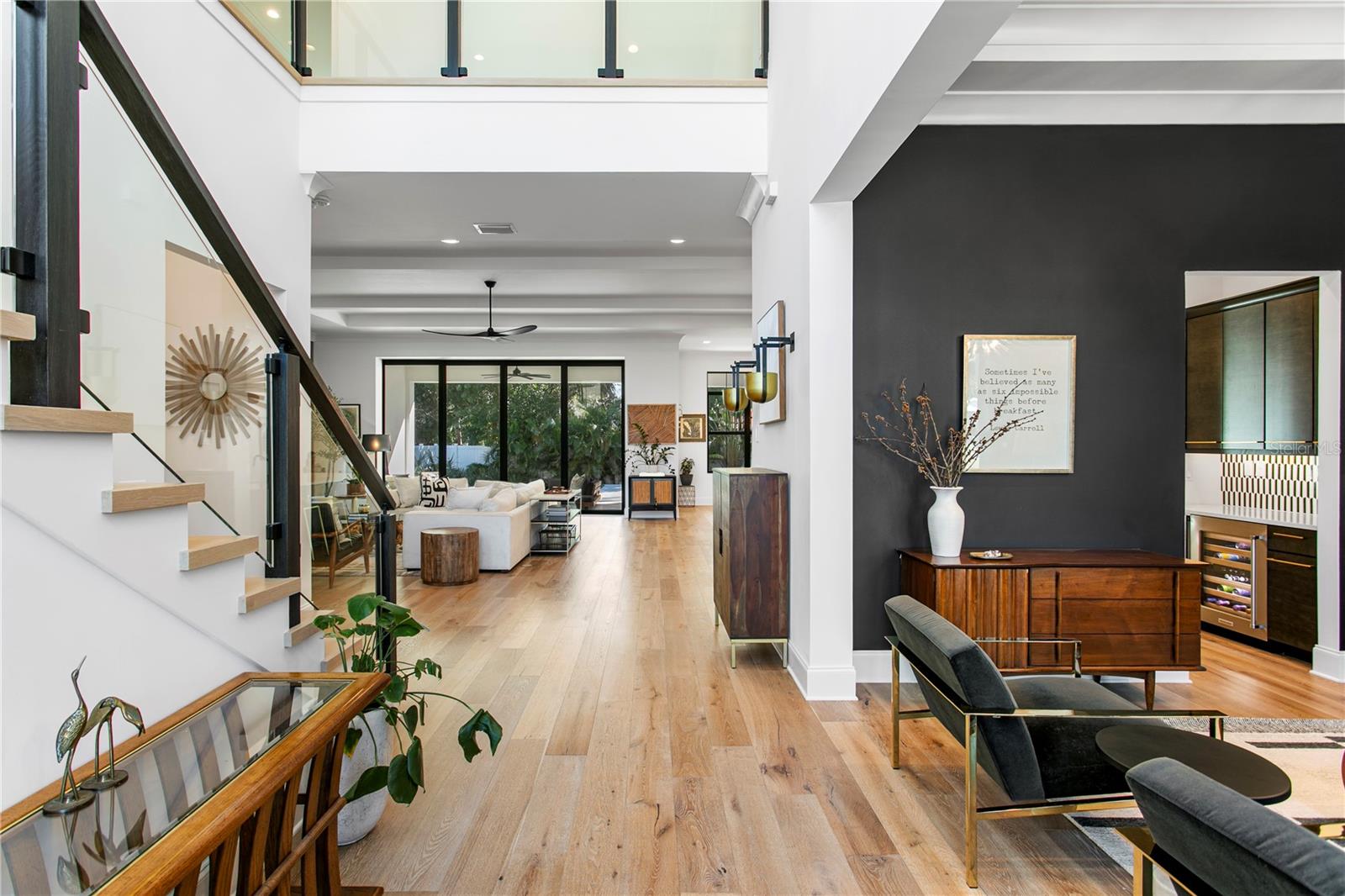 Listing photo id 2 for 4304 Jetton Avenue