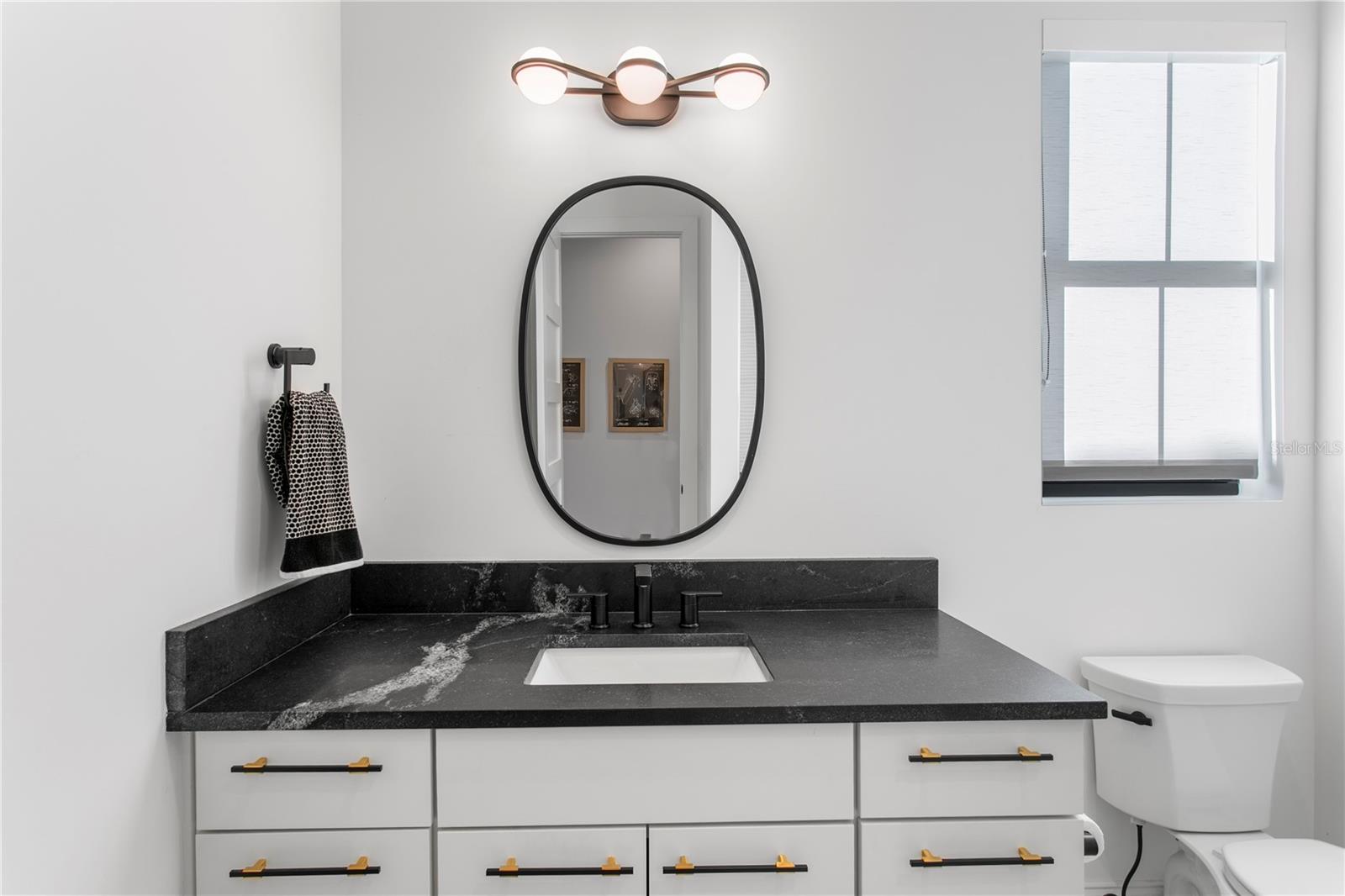 Listing photo id 47 for 4304 Jetton Avenue