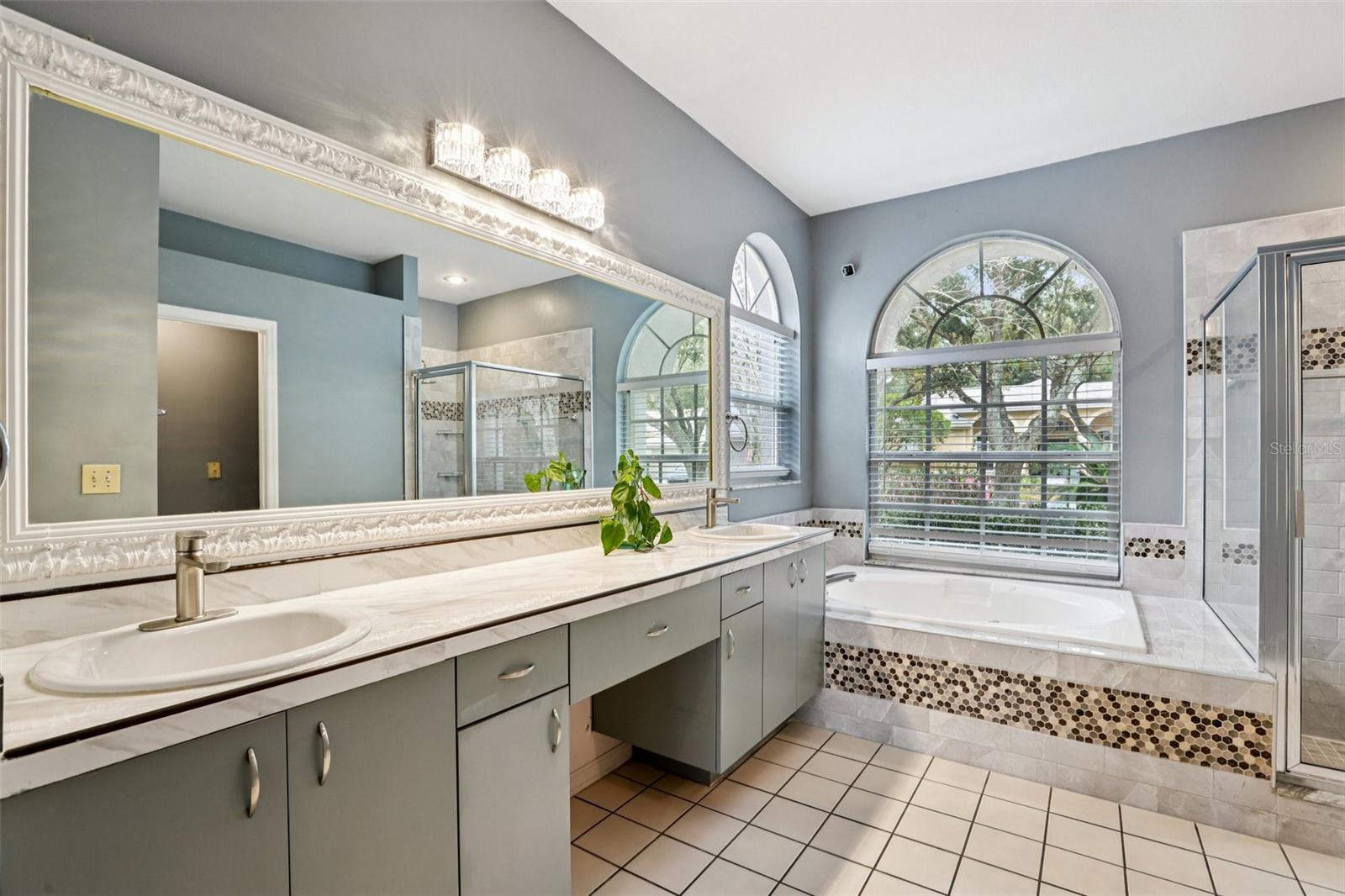 Image 17 of 33 For 9305 Wellington Park Circle