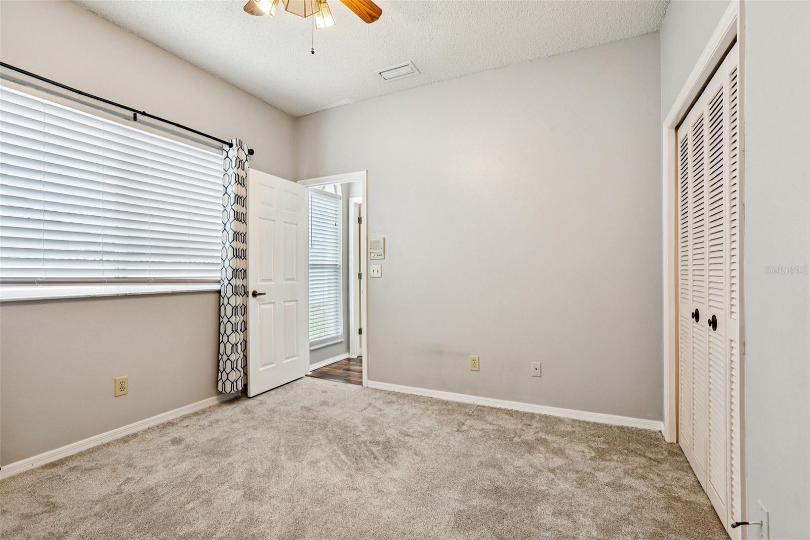 Image 26 of 33 For 9305 Wellington Park Circle