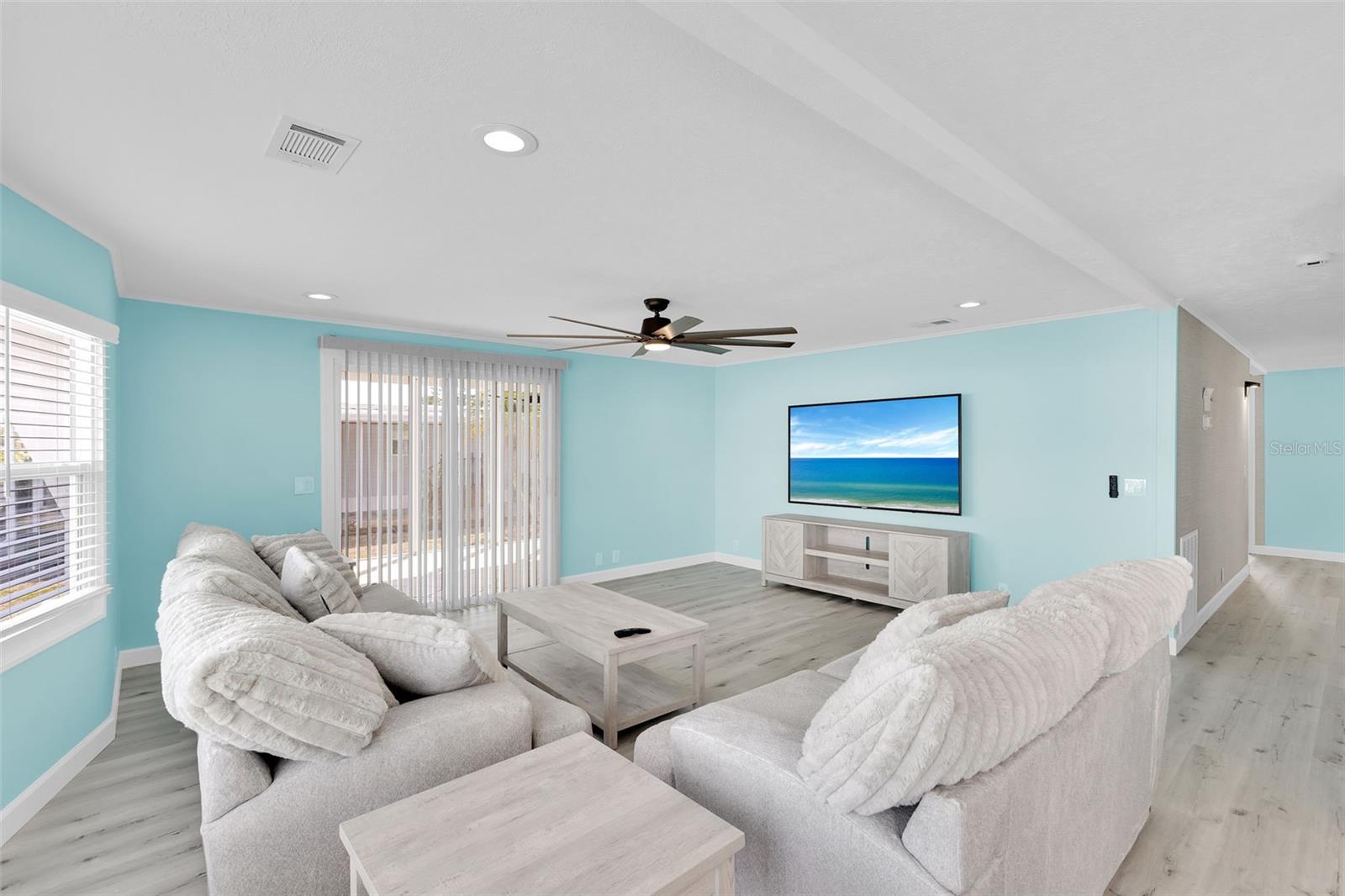 Image 12 of 32 For 517 Los Altos