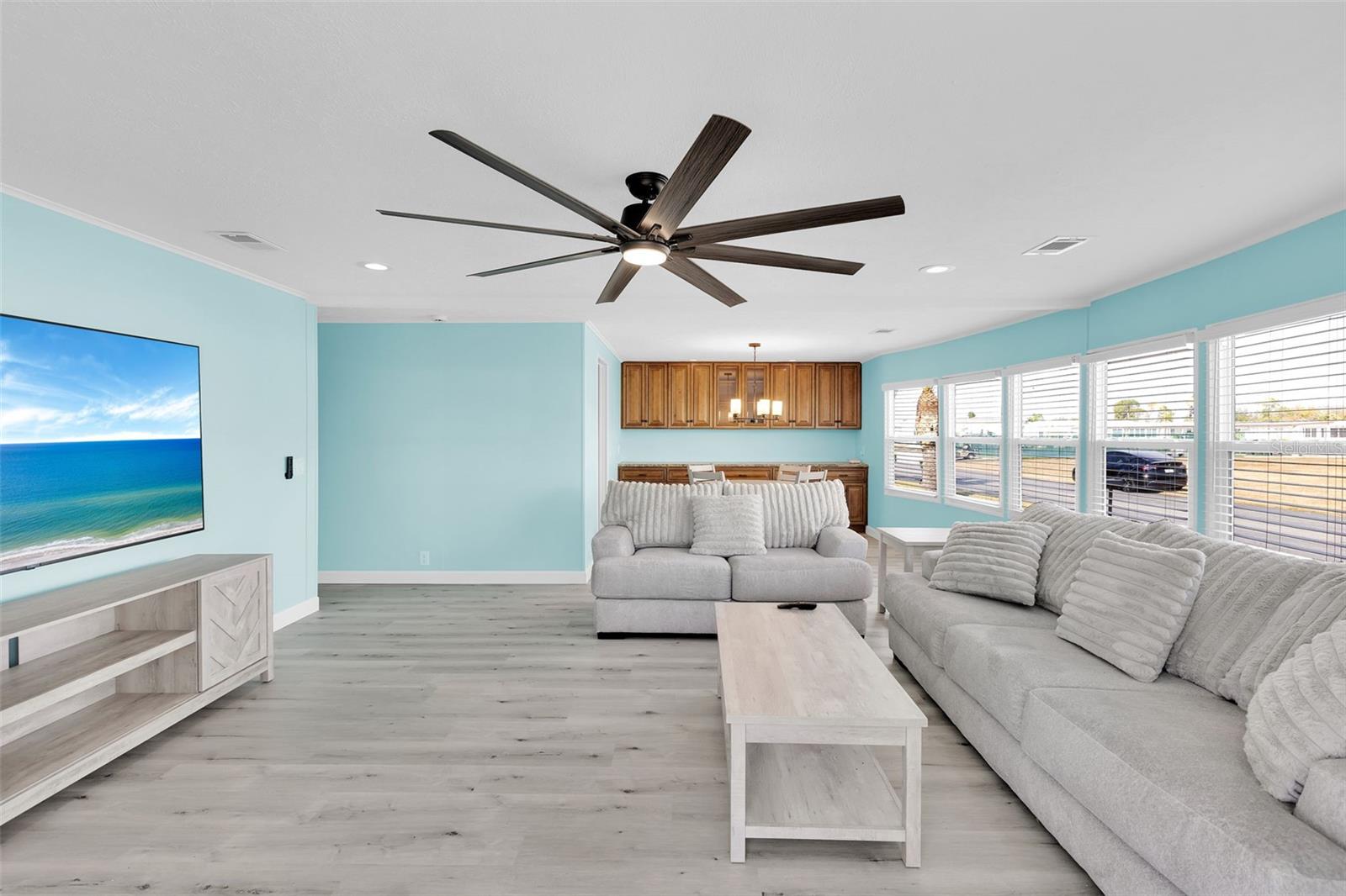 Image 14 of 32 For 517 Los Altos