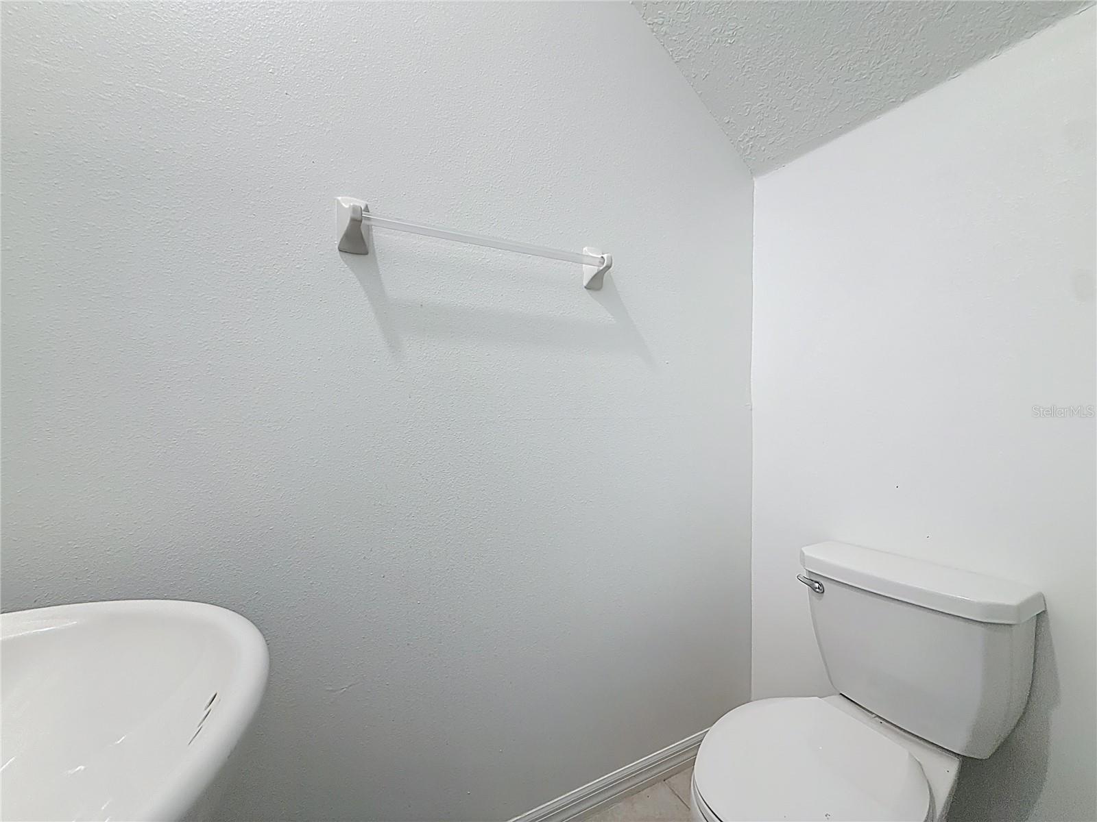 Image 18 of 51 For 2578 Charlan Court