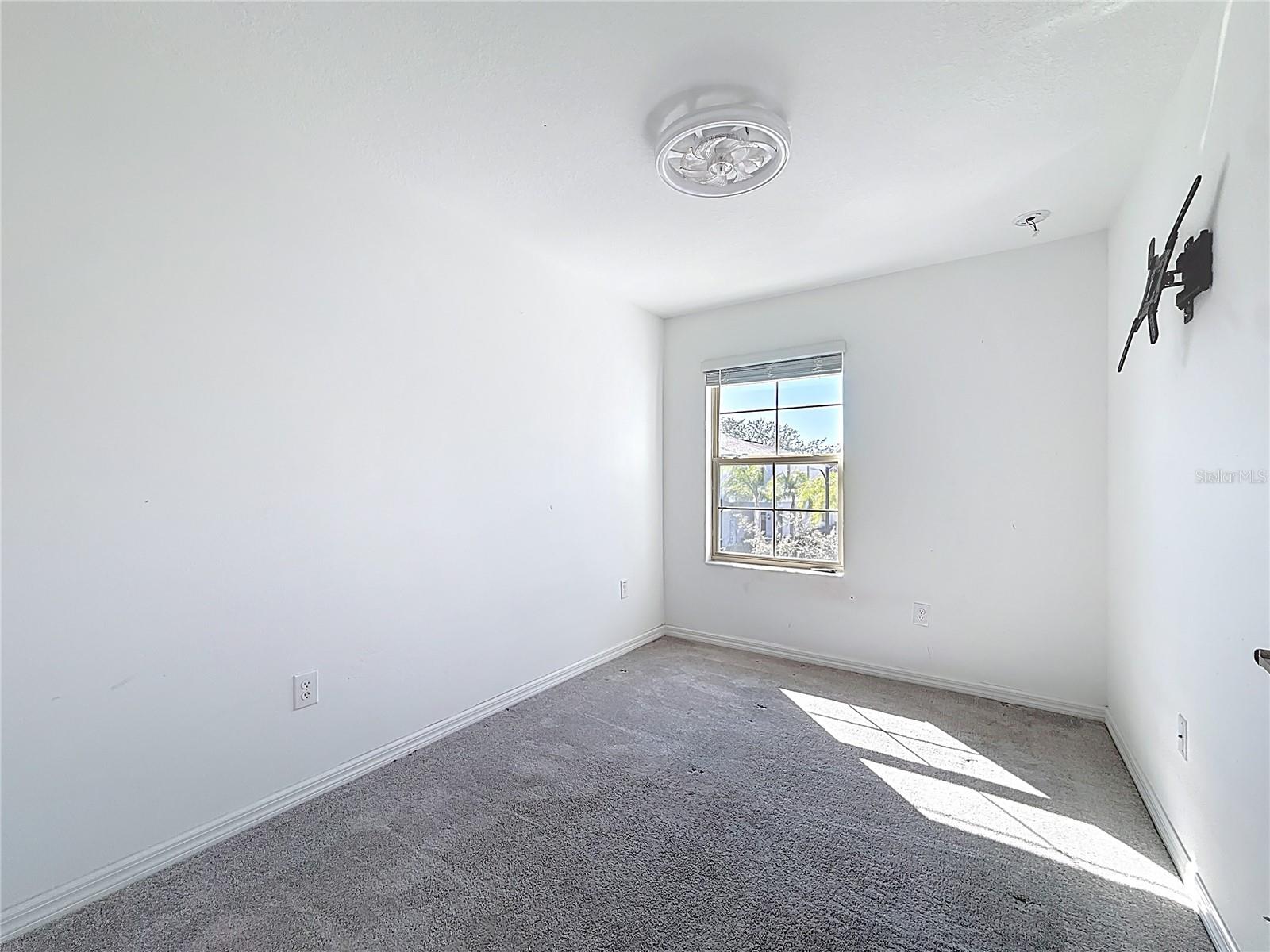 Image 33 of 51 For 2578 Charlan Court