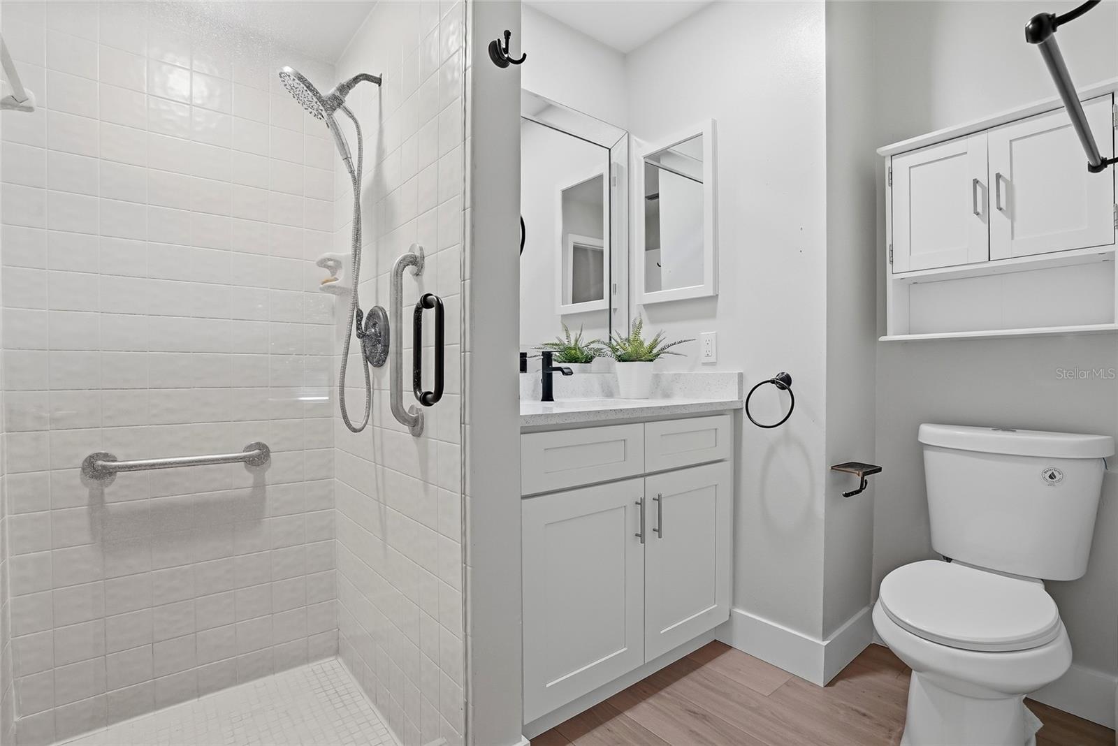 Image 17 of 39 For 9942 Lake Seminole Drive W