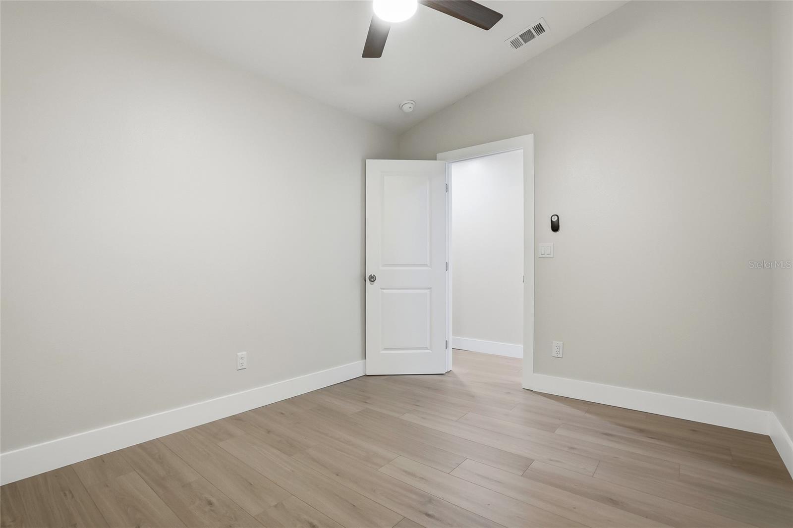 Image 21 of 39 For 9942 Lake Seminole Drive W