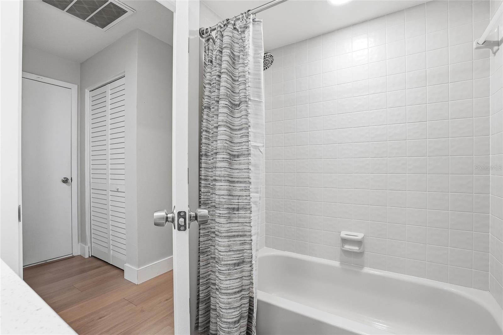 Image 23 of 39 For 9942 Lake Seminole Drive W