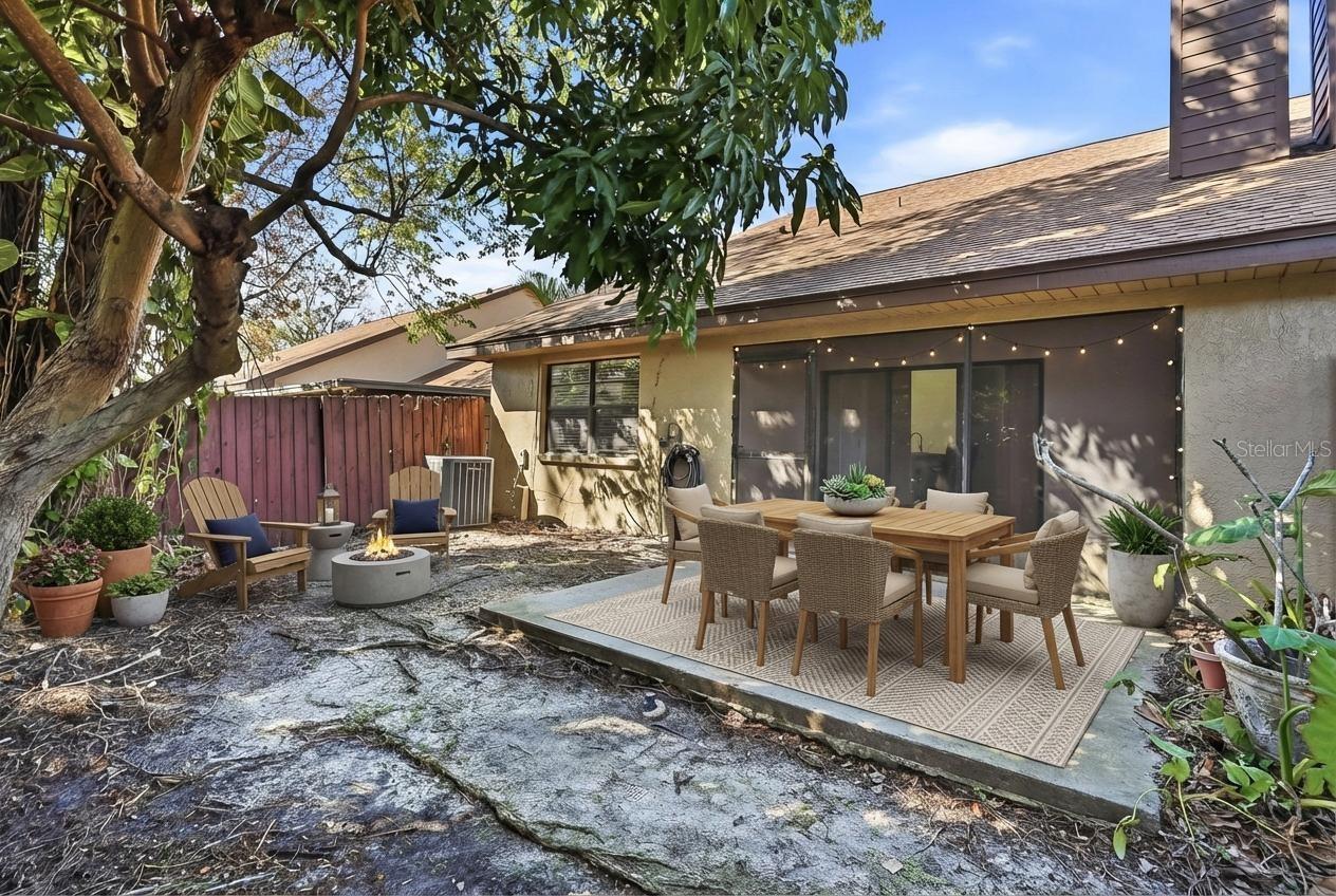 Image 29 of 39 For 9942 Lake Seminole Drive W