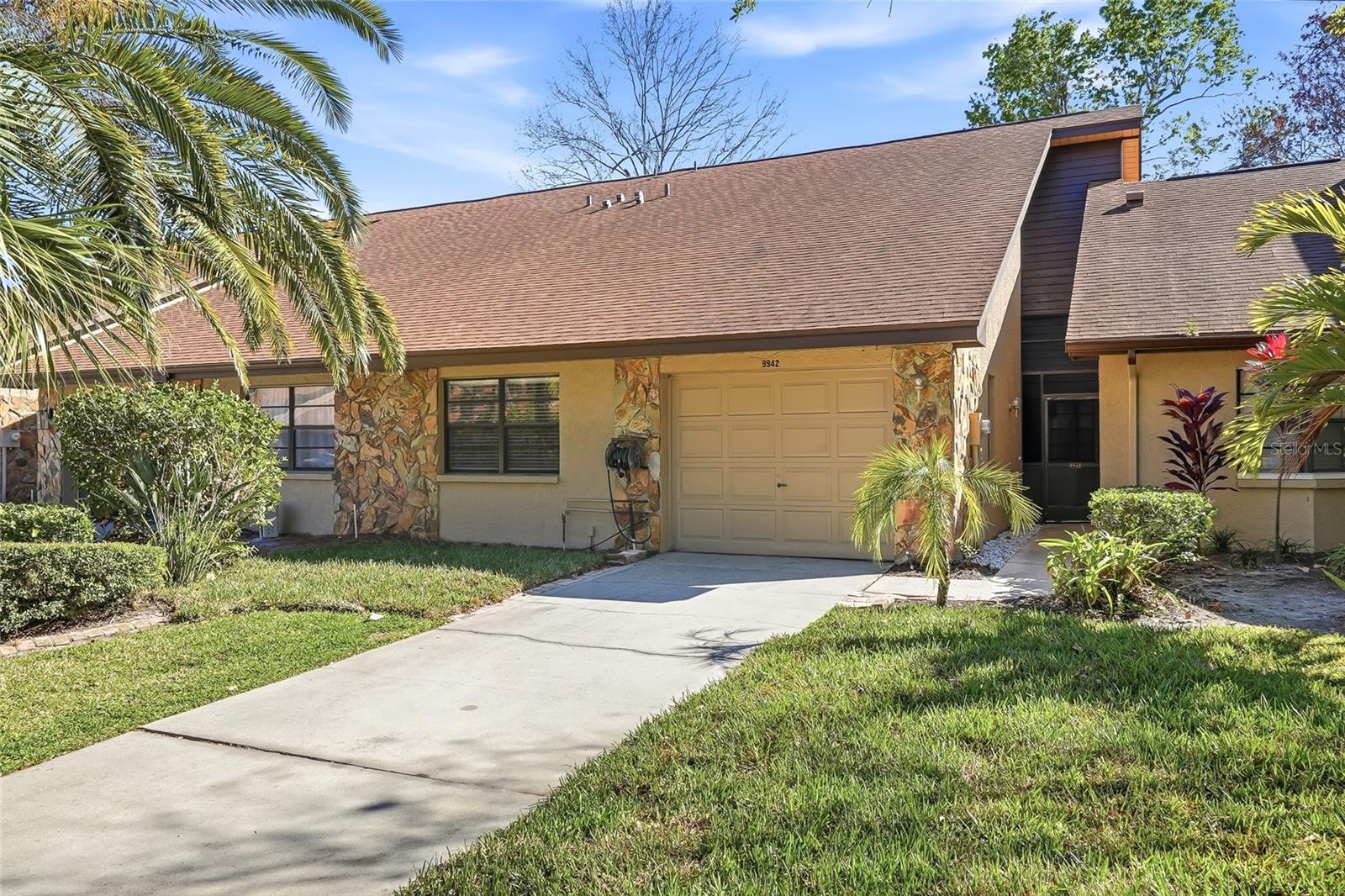 Image 33 of 39 For 9942 Lake Seminole Drive W