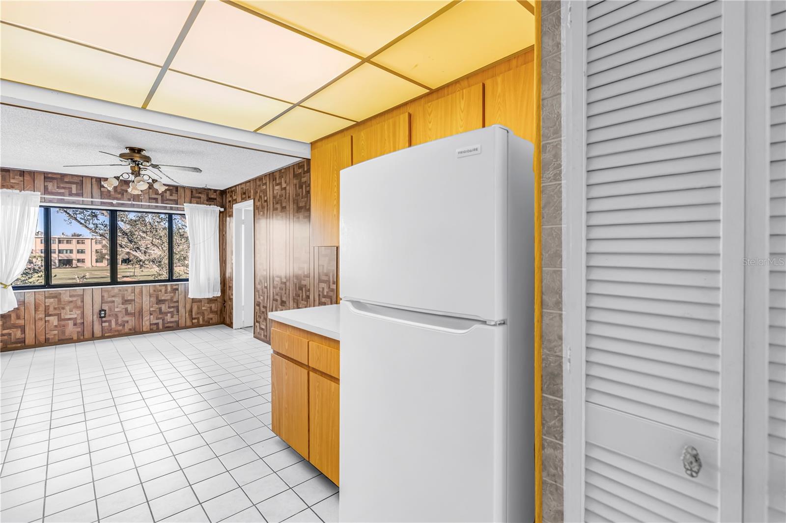 Image 13 of 32 For 4920 Locust Street Ne 204