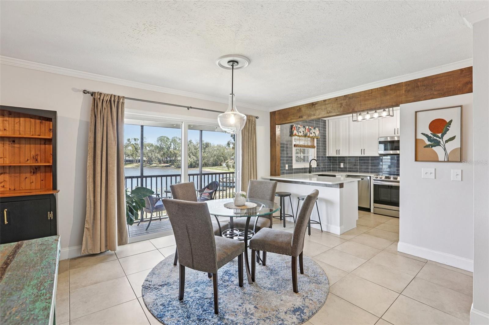 Image 11 of 30 For 13754 Orange Sunset Drive 202