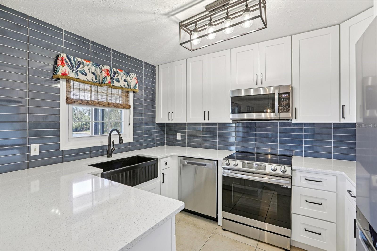 Image 2 of 30 For 13754 Orange Sunset Drive 202