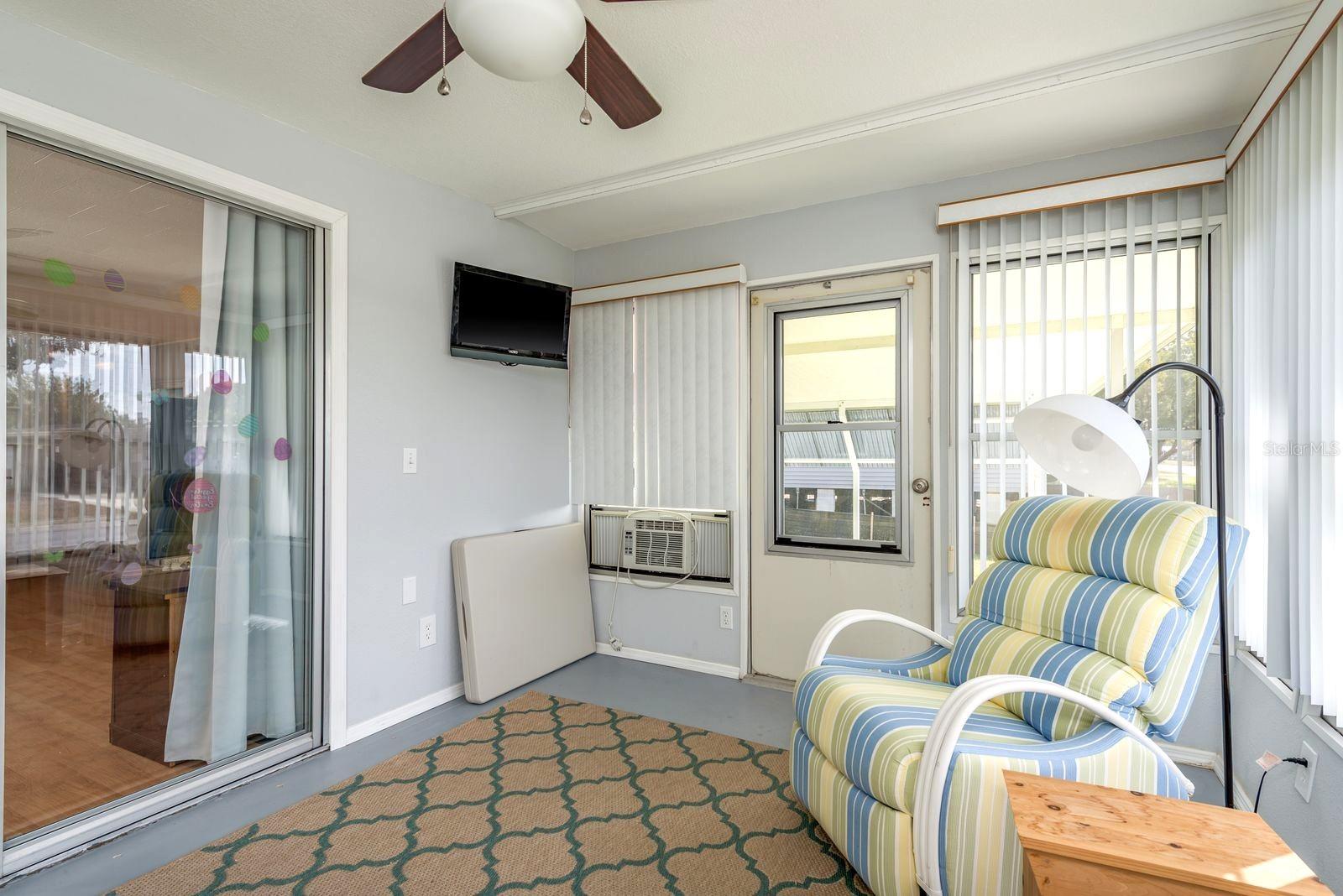 Image 13 of 50 For 127 Independence Avenue