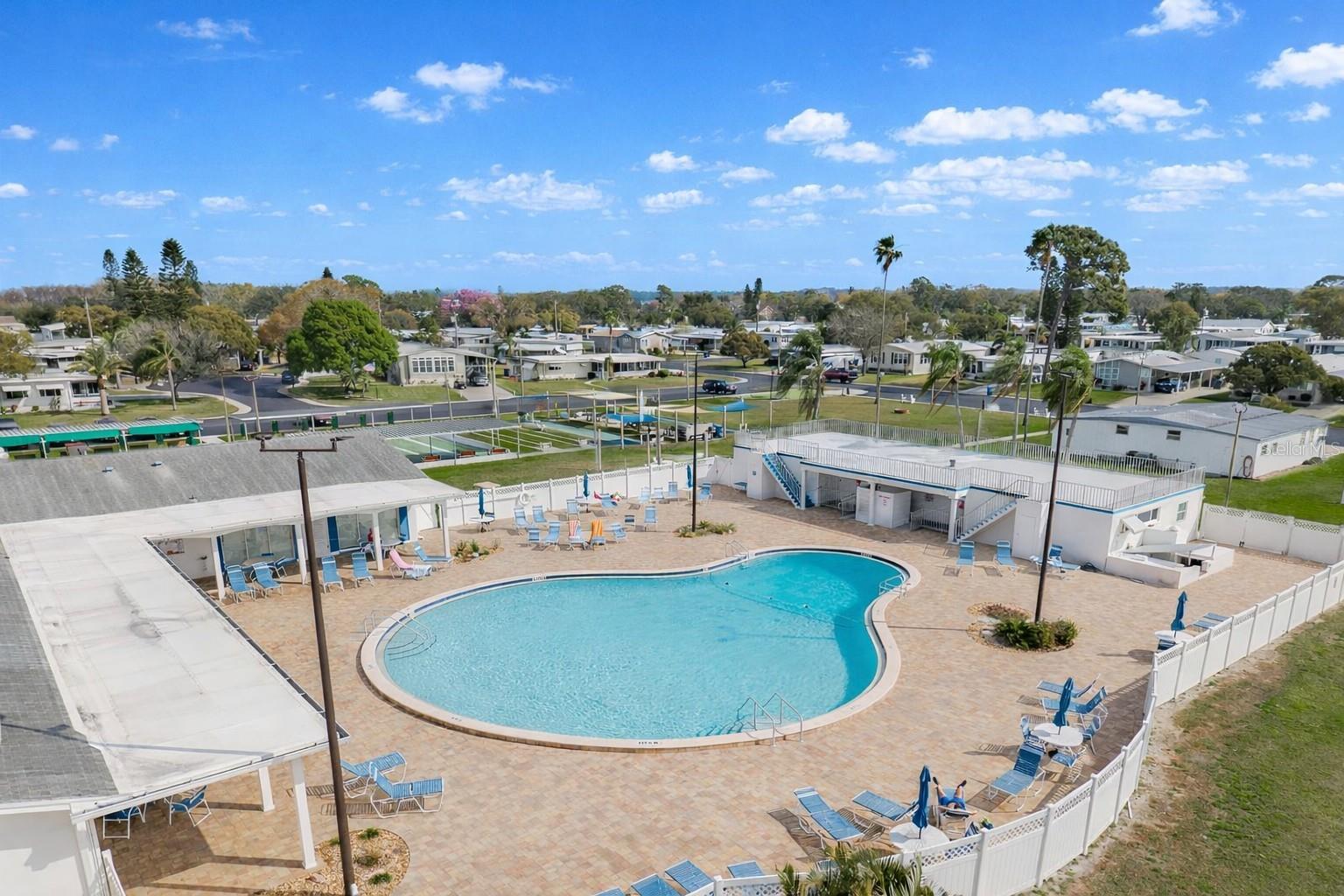 Image 28 of 50 For 127 Independence Avenue