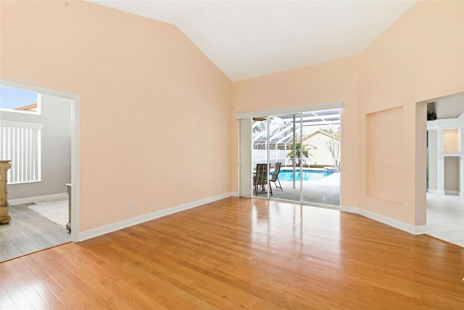 Image 4 of 72 For 1319 Hoversham Drive