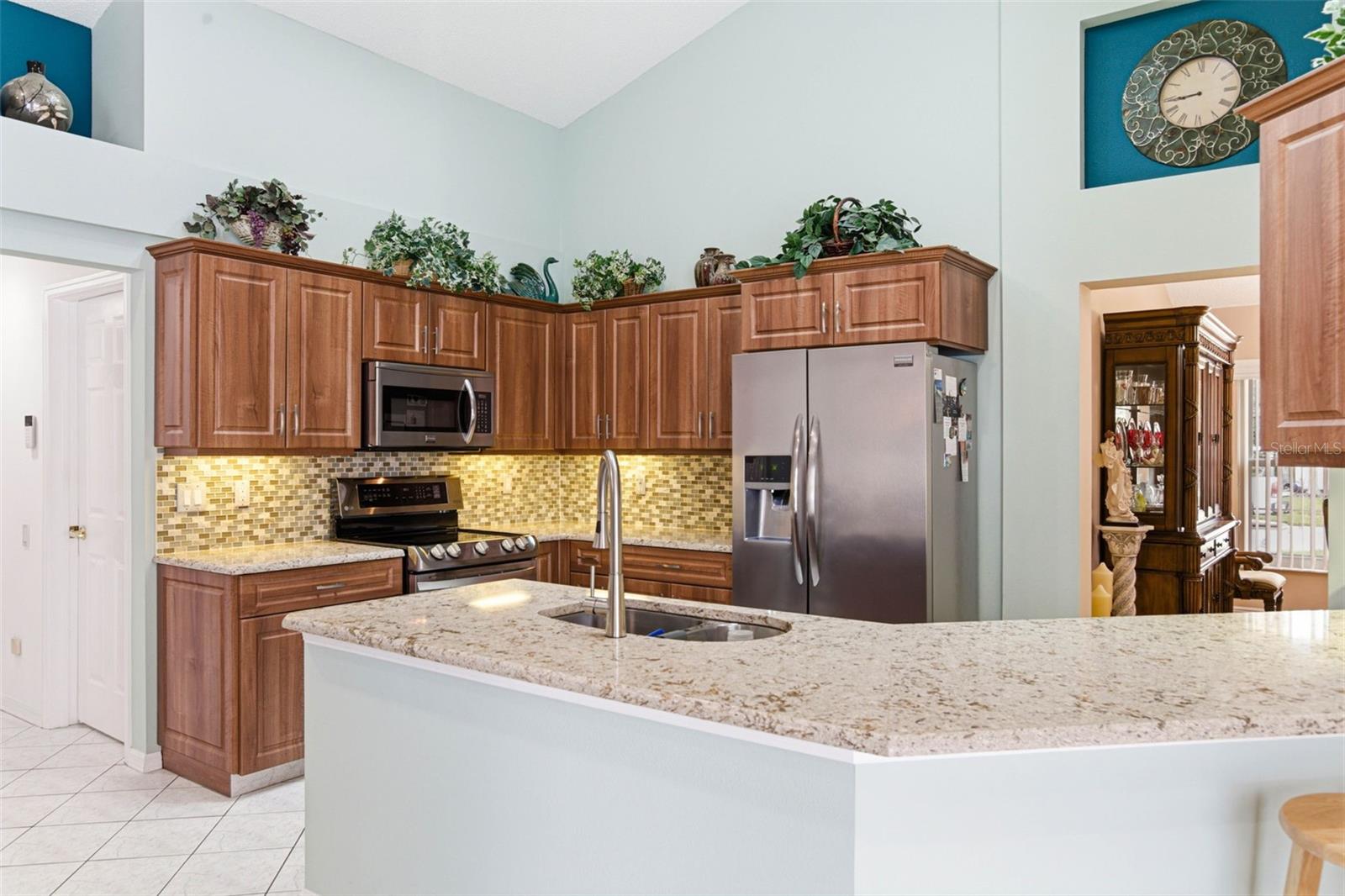 Image 7 of 72 For 1319 Hoversham Drive