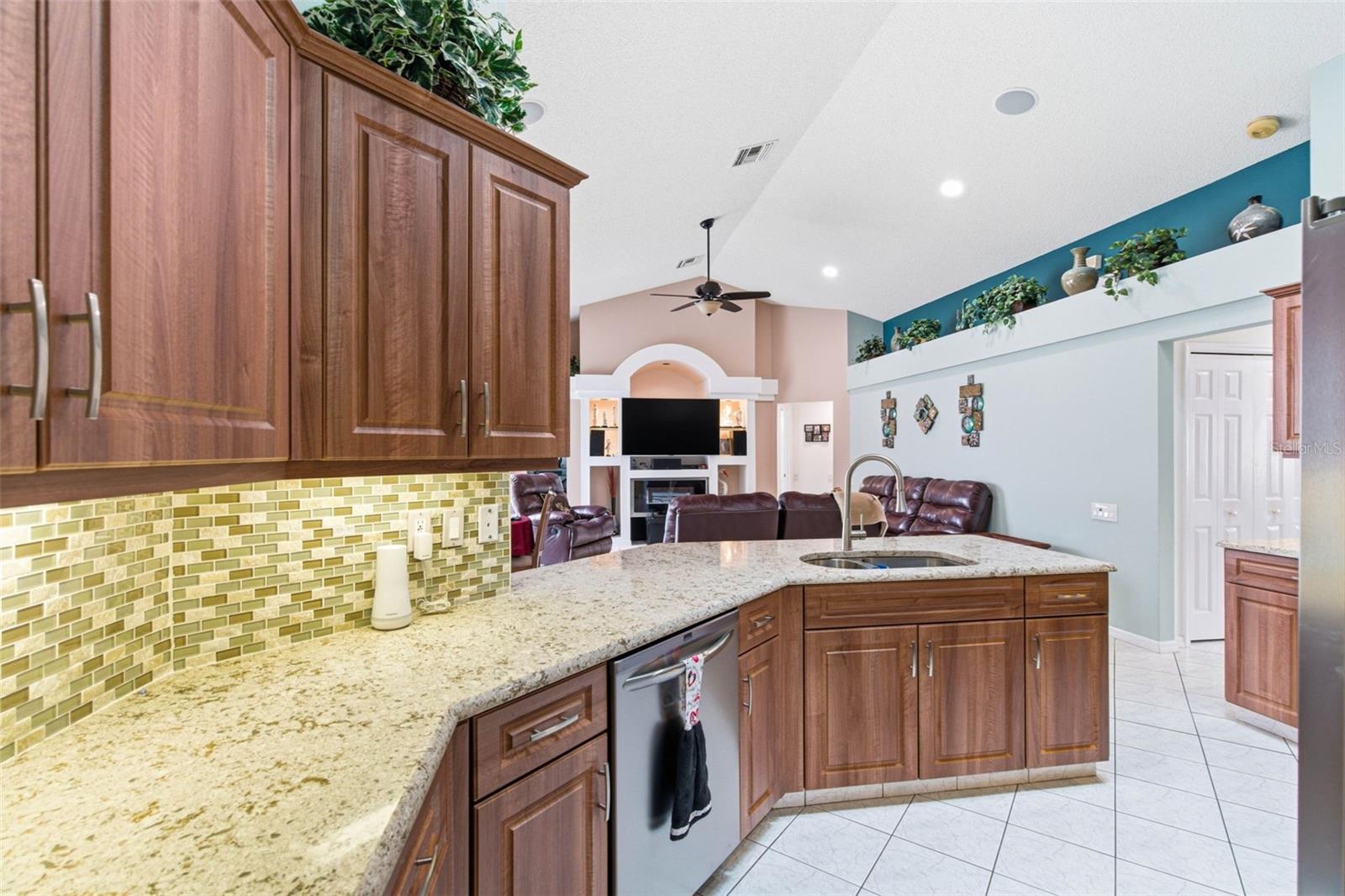 Image 8 of 72 For 1319 Hoversham Drive