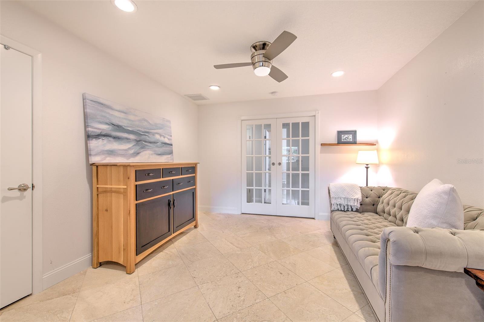 Image 11 of 28 For 3208 Hawthorne Road