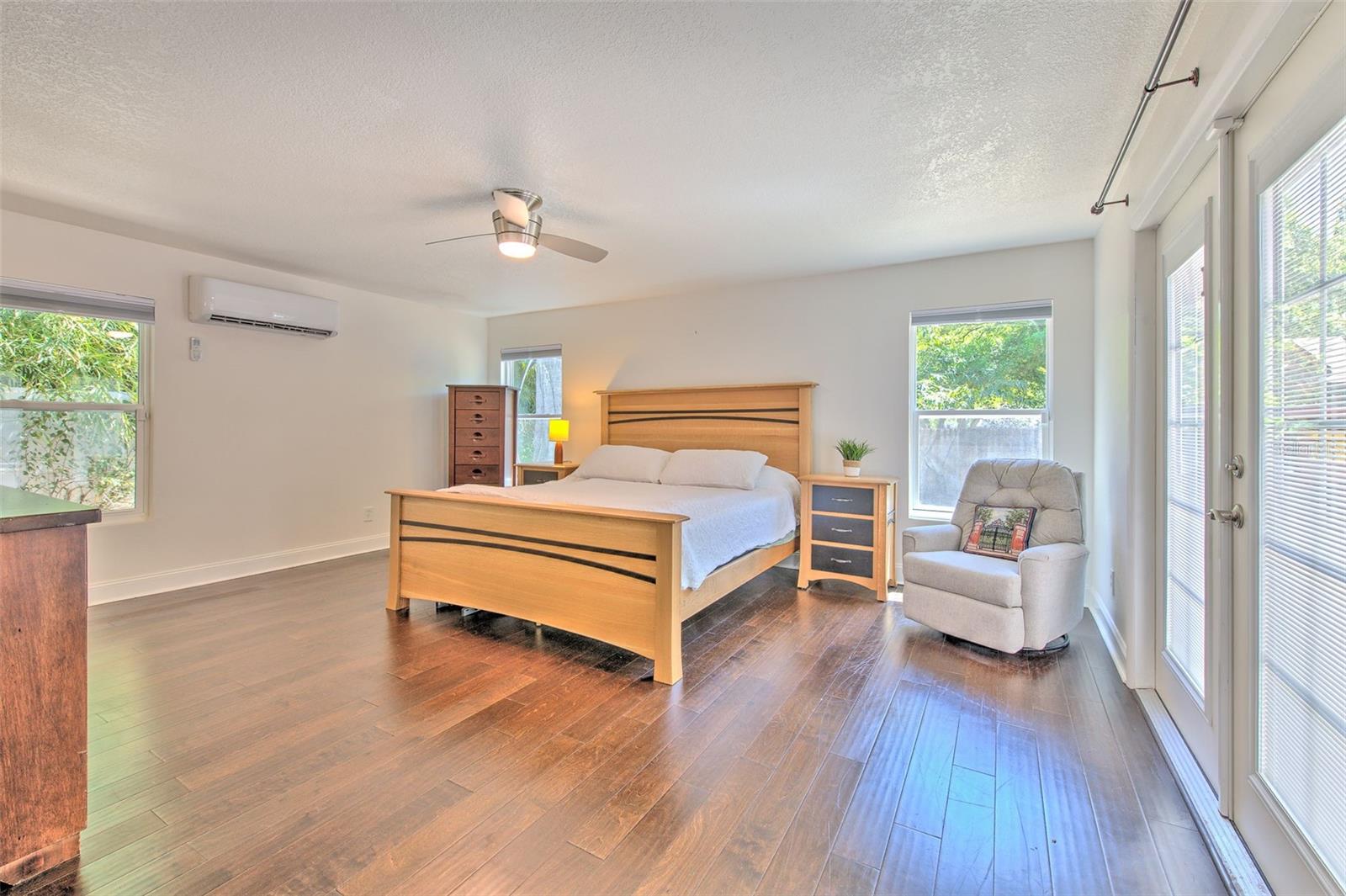 Image 13 of 28 For 3208 Hawthorne Road