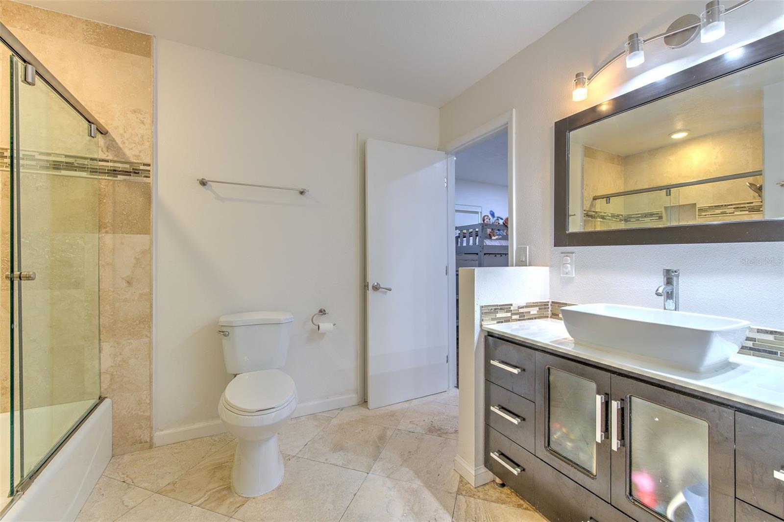 Image 18 of 28 For 3208 Hawthorne Road