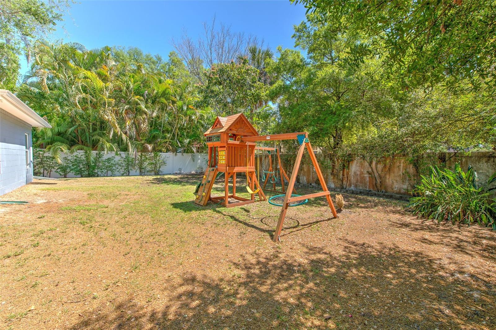 Image 20 of 28 For 3208 Hawthorne Road