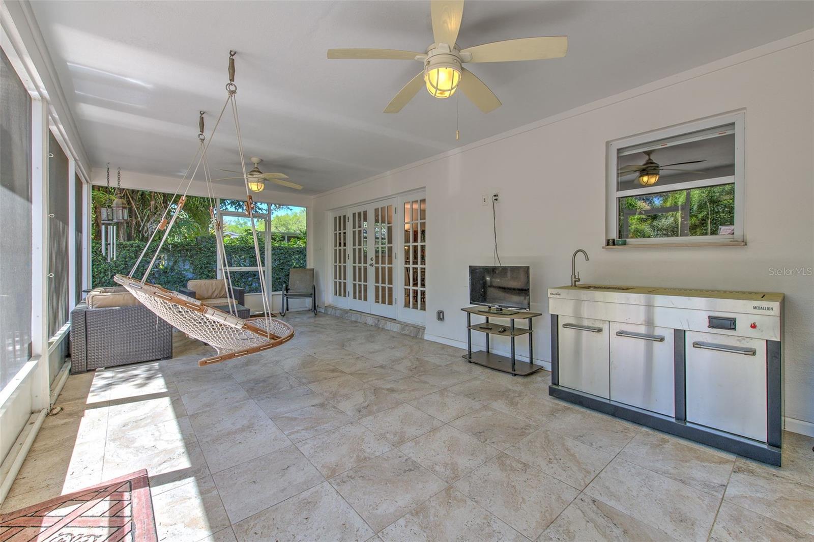 Image 24 of 28 For 3208 Hawthorne Road