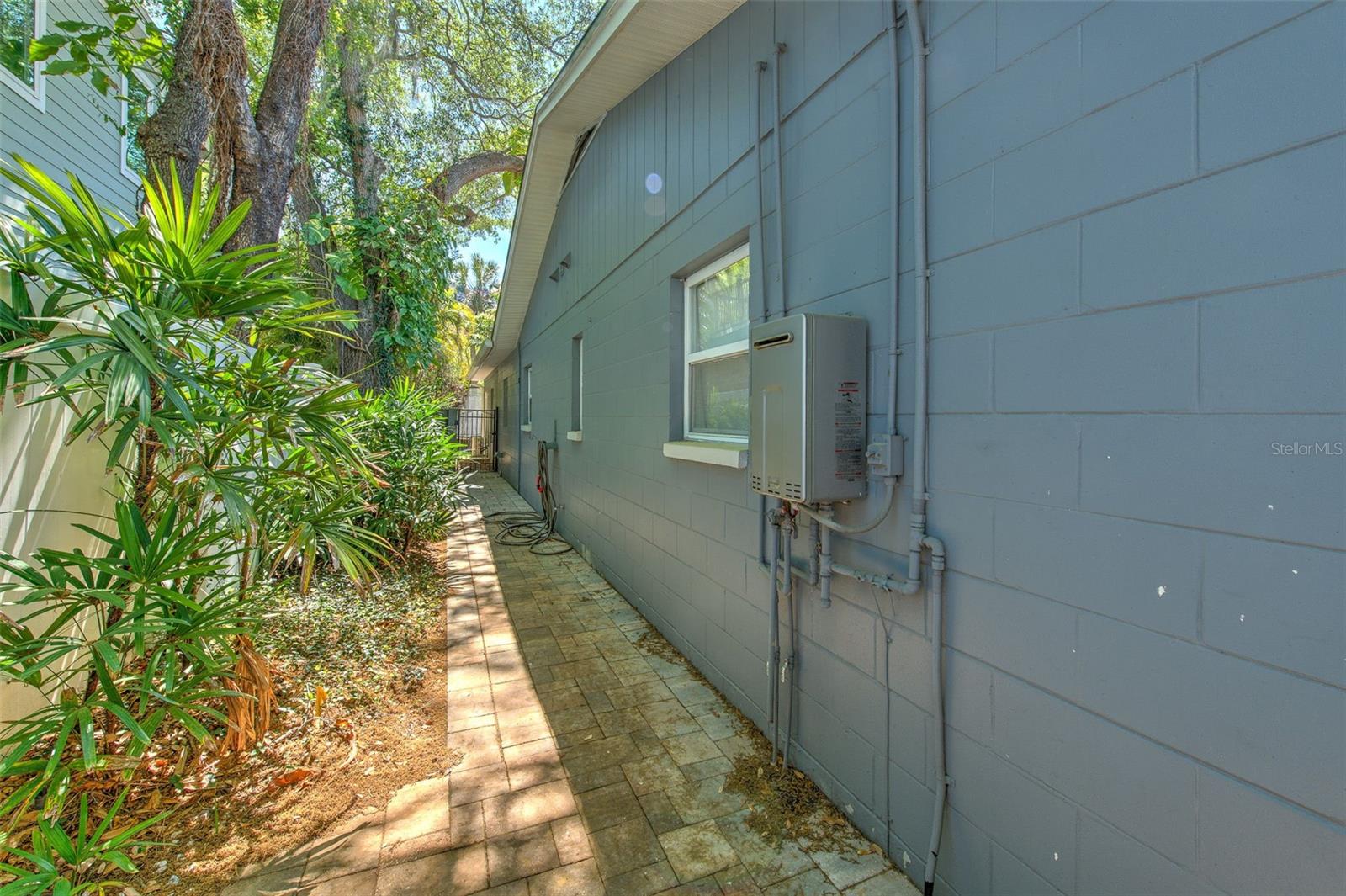 Image 25 of 28 For 3208 Hawthorne Road