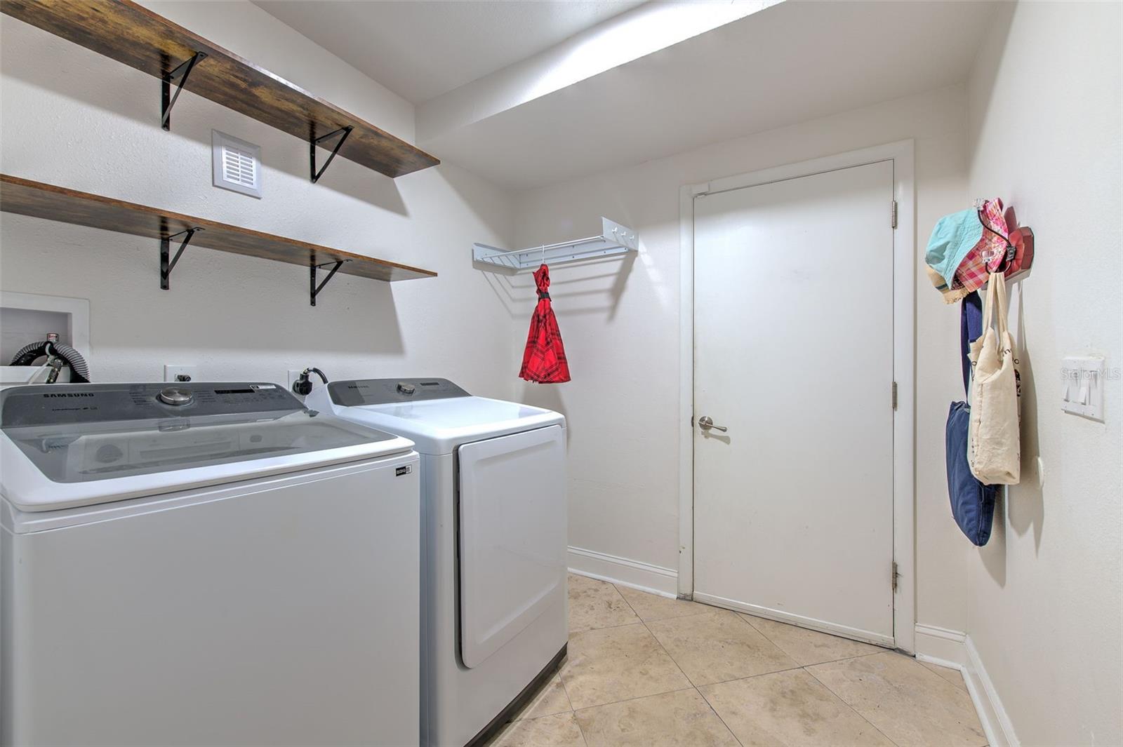 Image 26 of 28 For 3208 Hawthorne Road