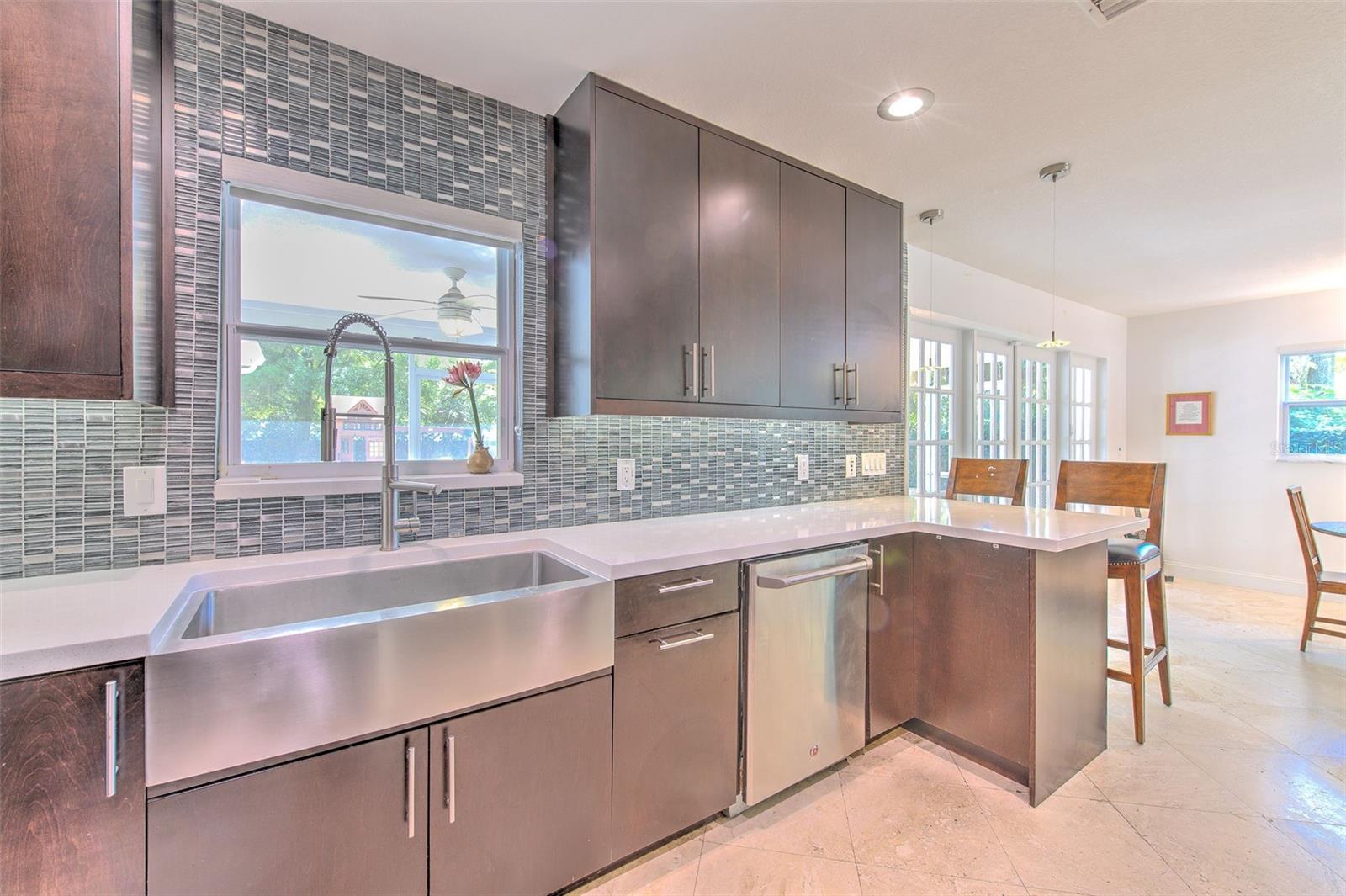 Image 8 of 28 For 3208 Hawthorne Road