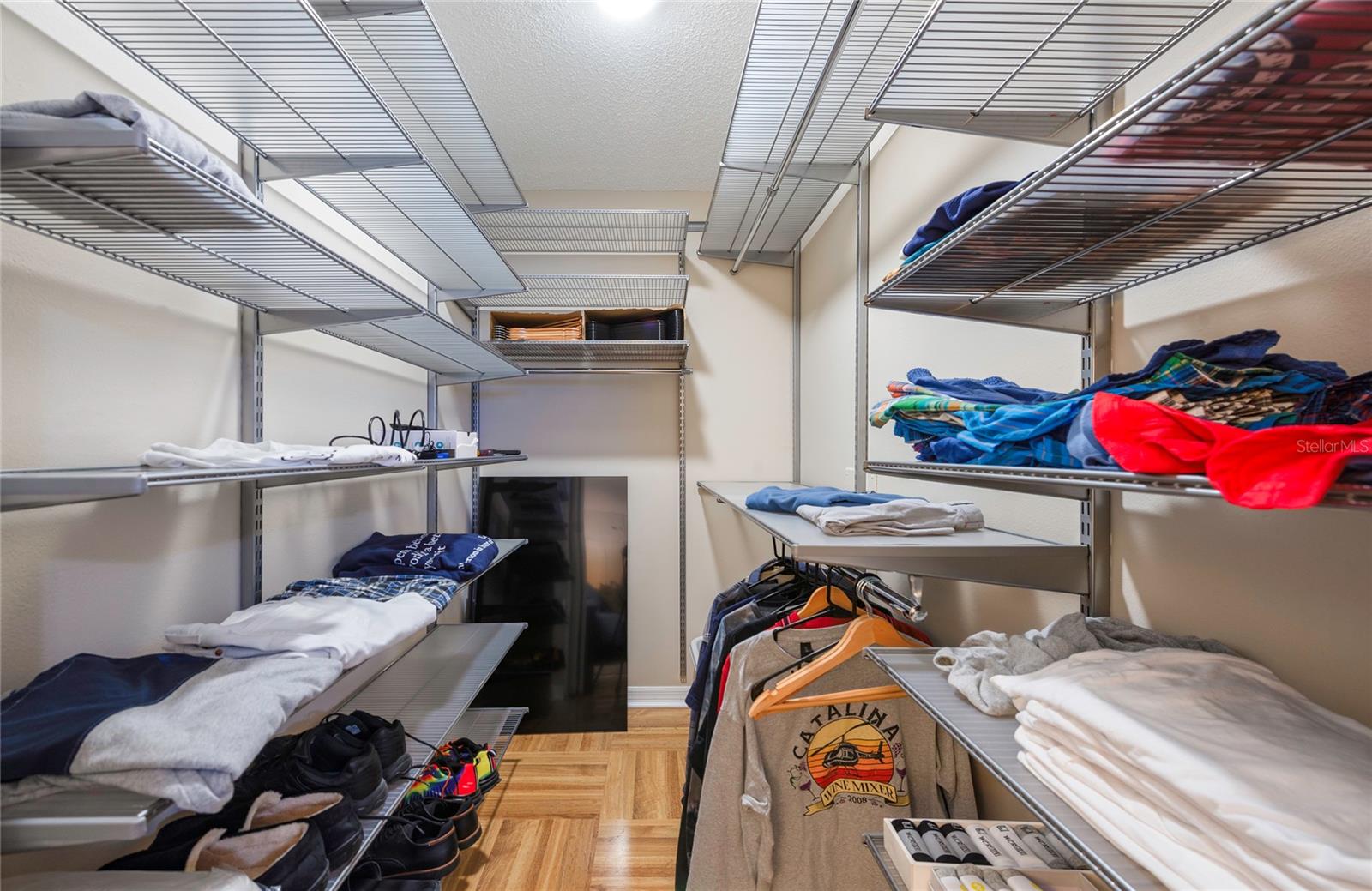 Image 17 of 48 For 700 Beach Drive Ne 406