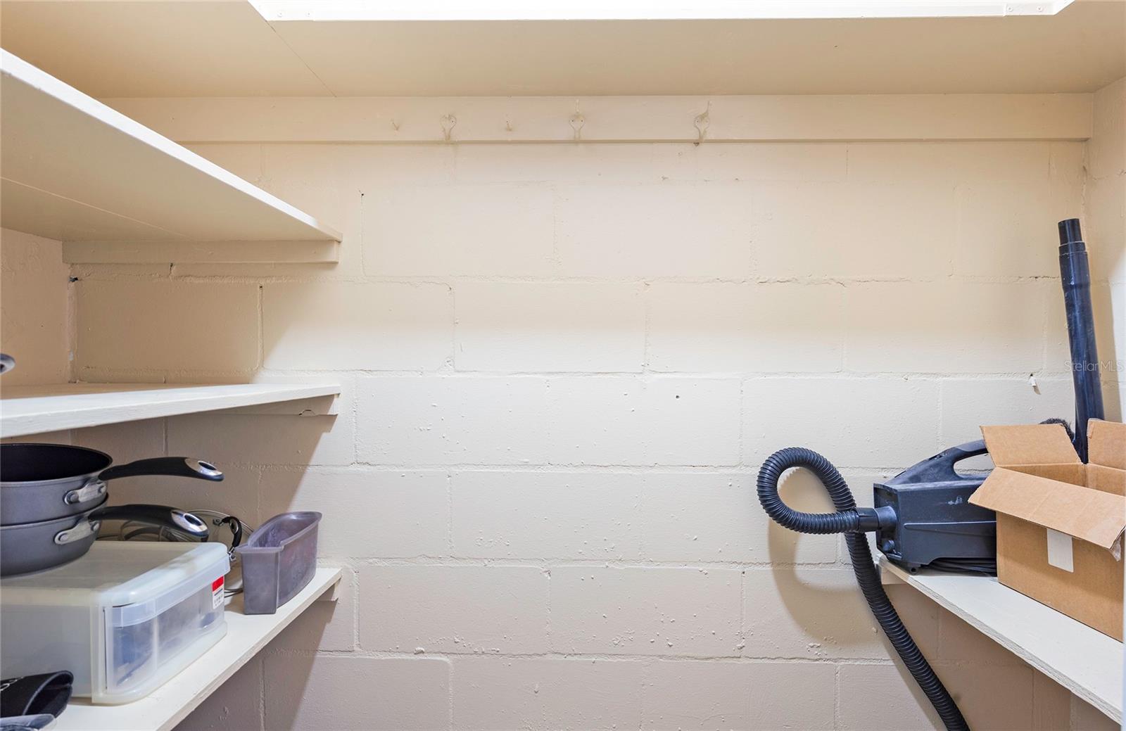 Image 24 of 48 For 700 Beach Drive Ne 406