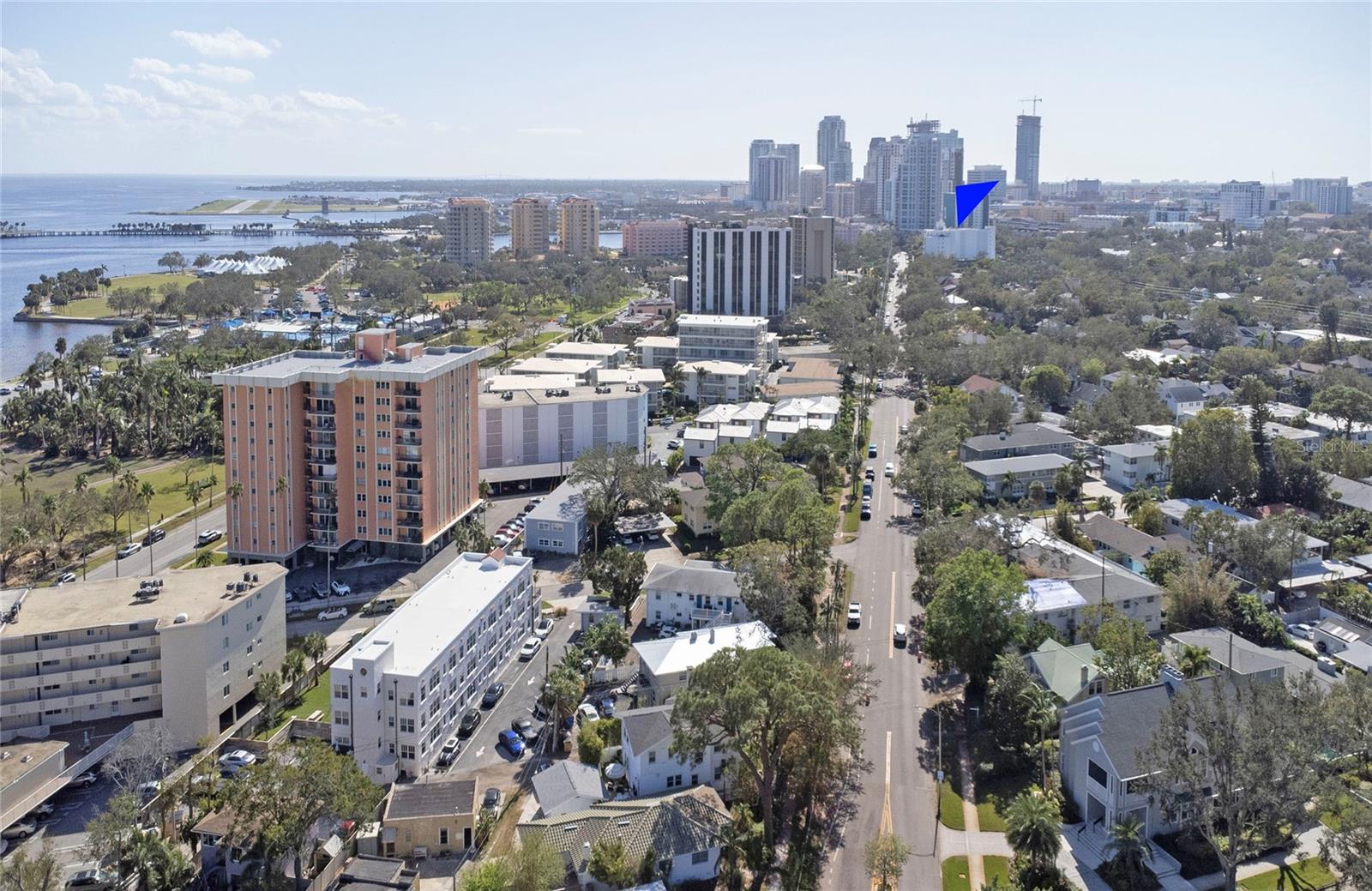 Image 25 of 48 For 700 Beach Drive Ne 406