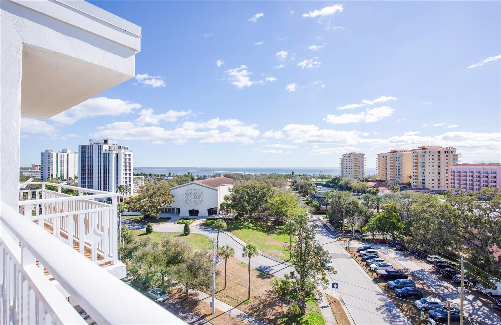 Image 3 of 48 For 700 Beach Drive Ne 406