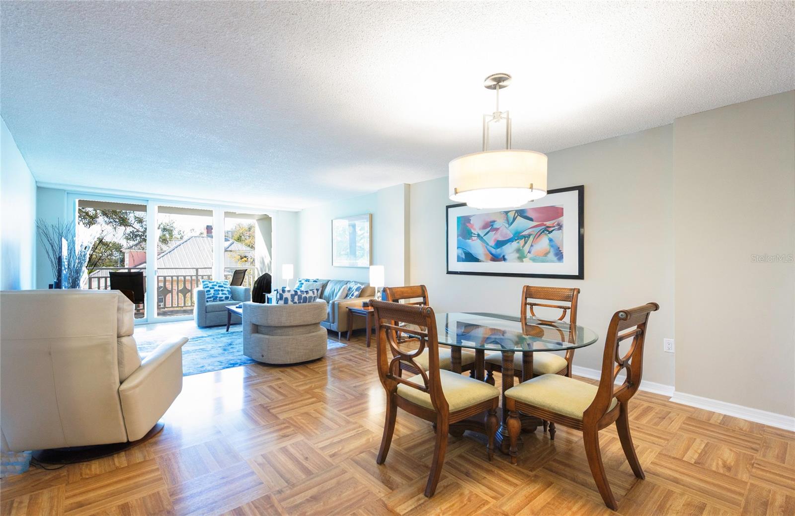 Image 4 of 48 For 700 Beach Drive Ne 406